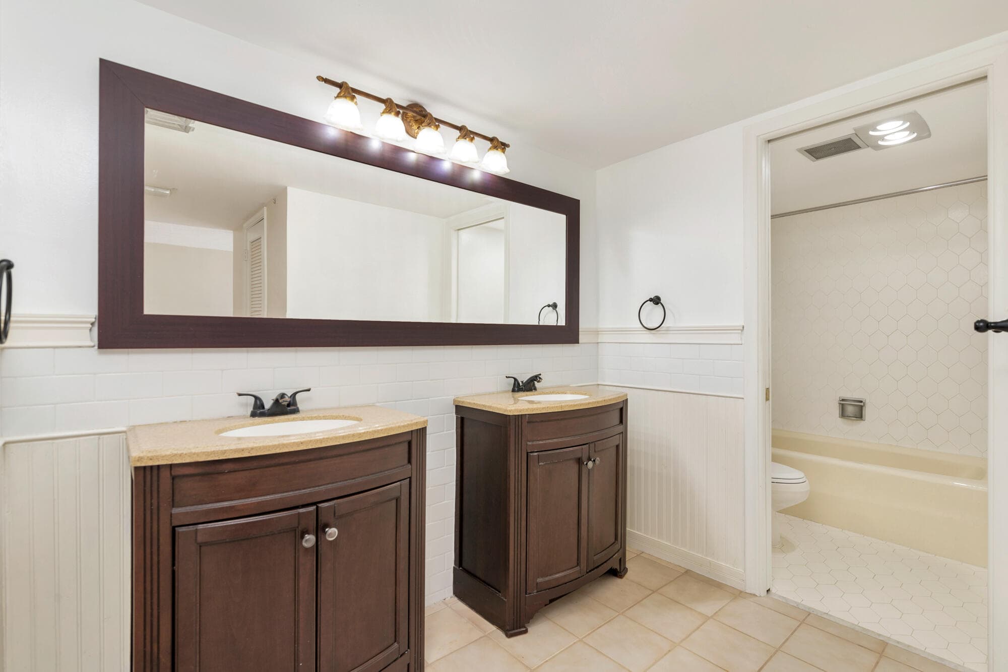 2000 Presidential Way 206, West Palm Beach, FL 33401 — photo 13 of 23