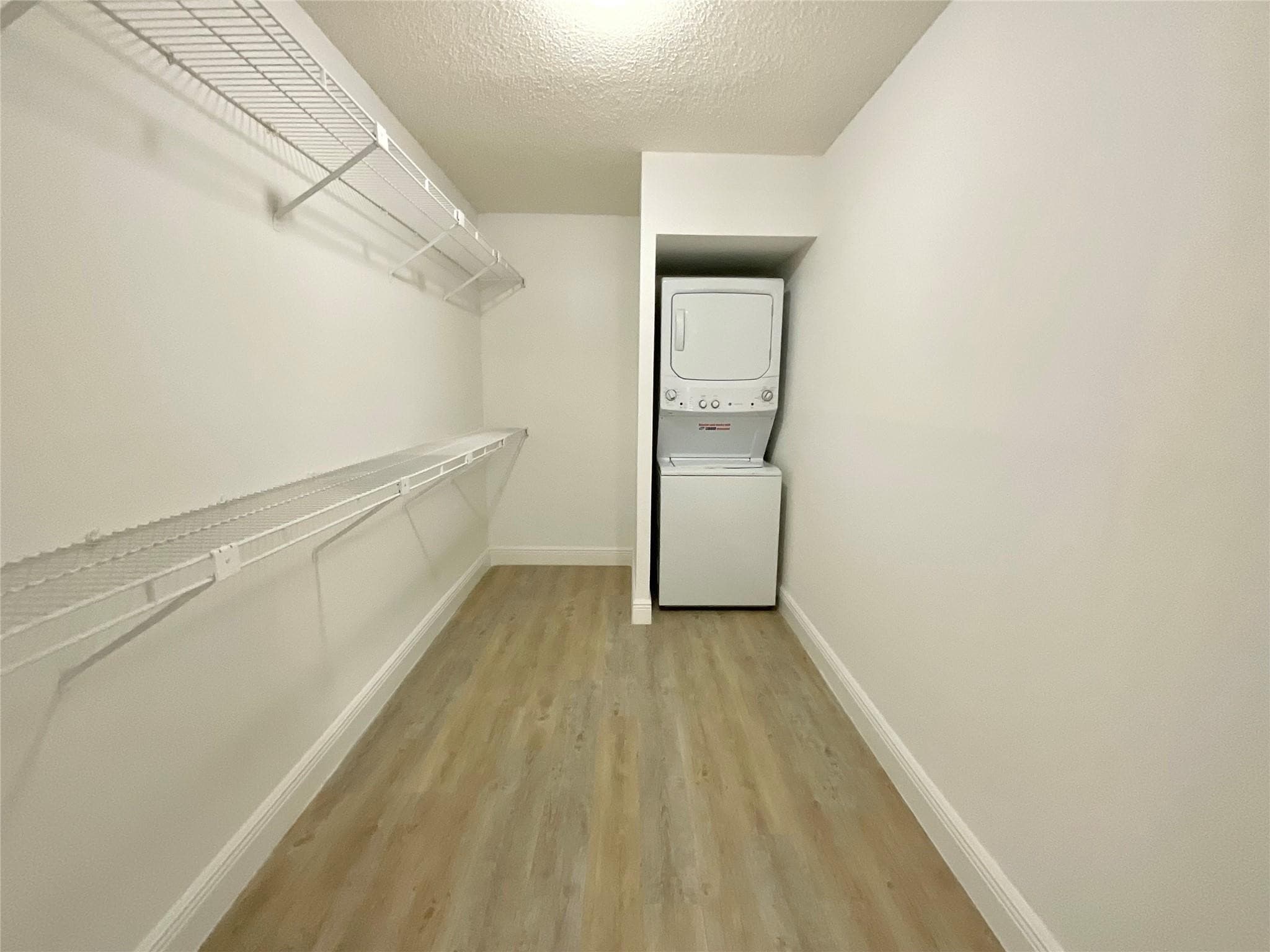 9517 Fontainebleau Boulevard 619-615, Miami, FL 33172 — photo 7 of 21