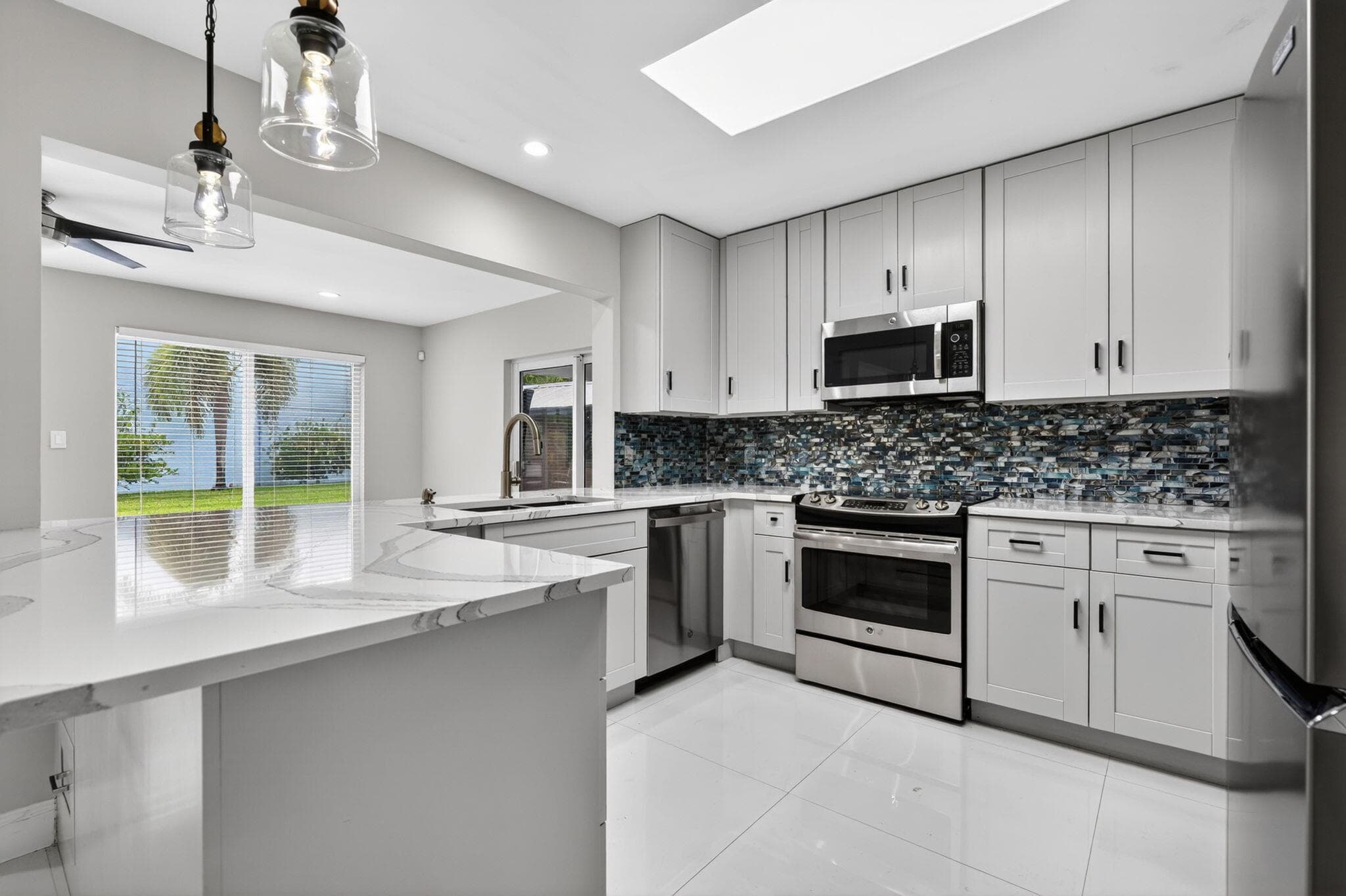 10339 Daphne Avenue, Palm Beach Gardens, FL 33410 — photo 20 of 81