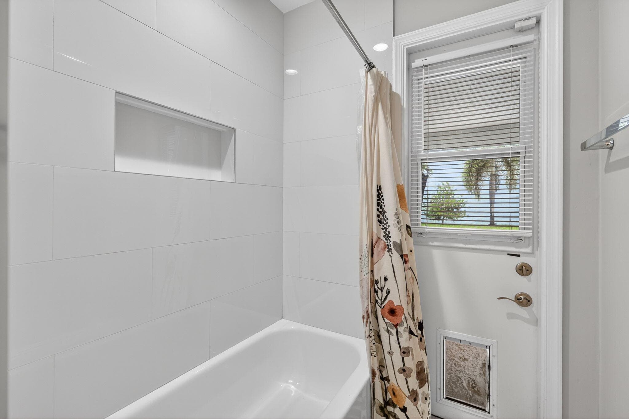 10339 Daphne Avenue, Palm Beach Gardens, FL 33410 — photo 43 of 81