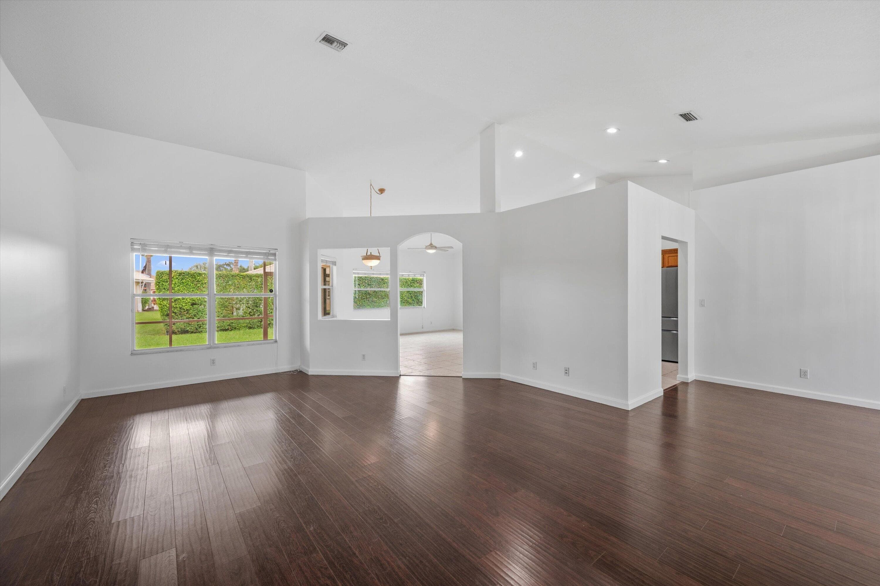 106 Fernwood Crescent, Royal Palm Beach, FL 33411 — photo 5 of 25