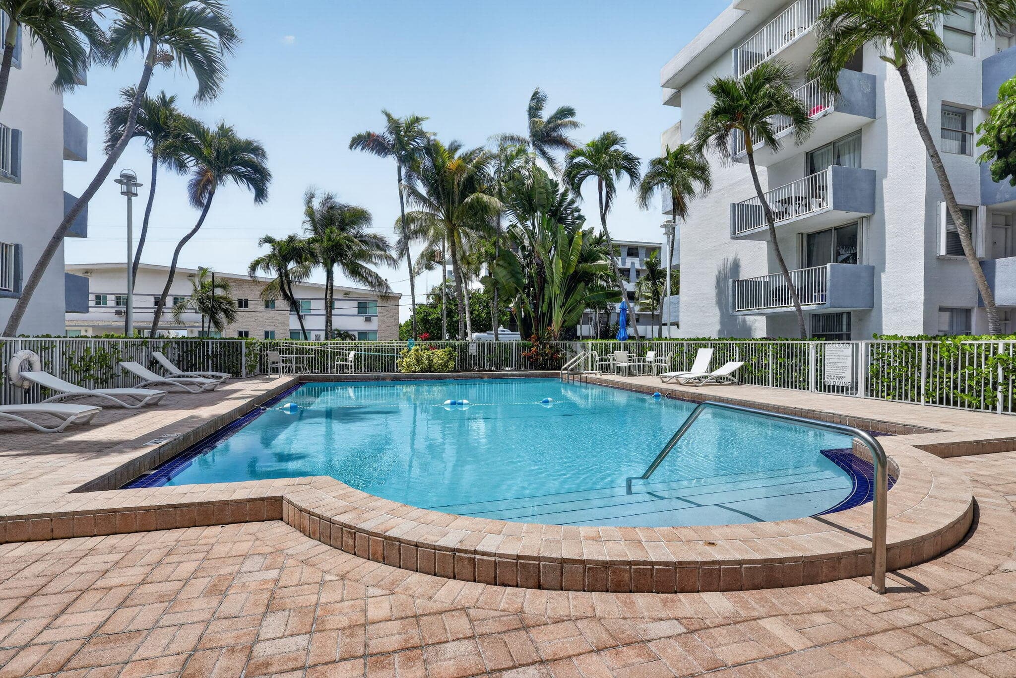 1801 S Treasure Drive 415, North Bay Village, FL 33141 — photo