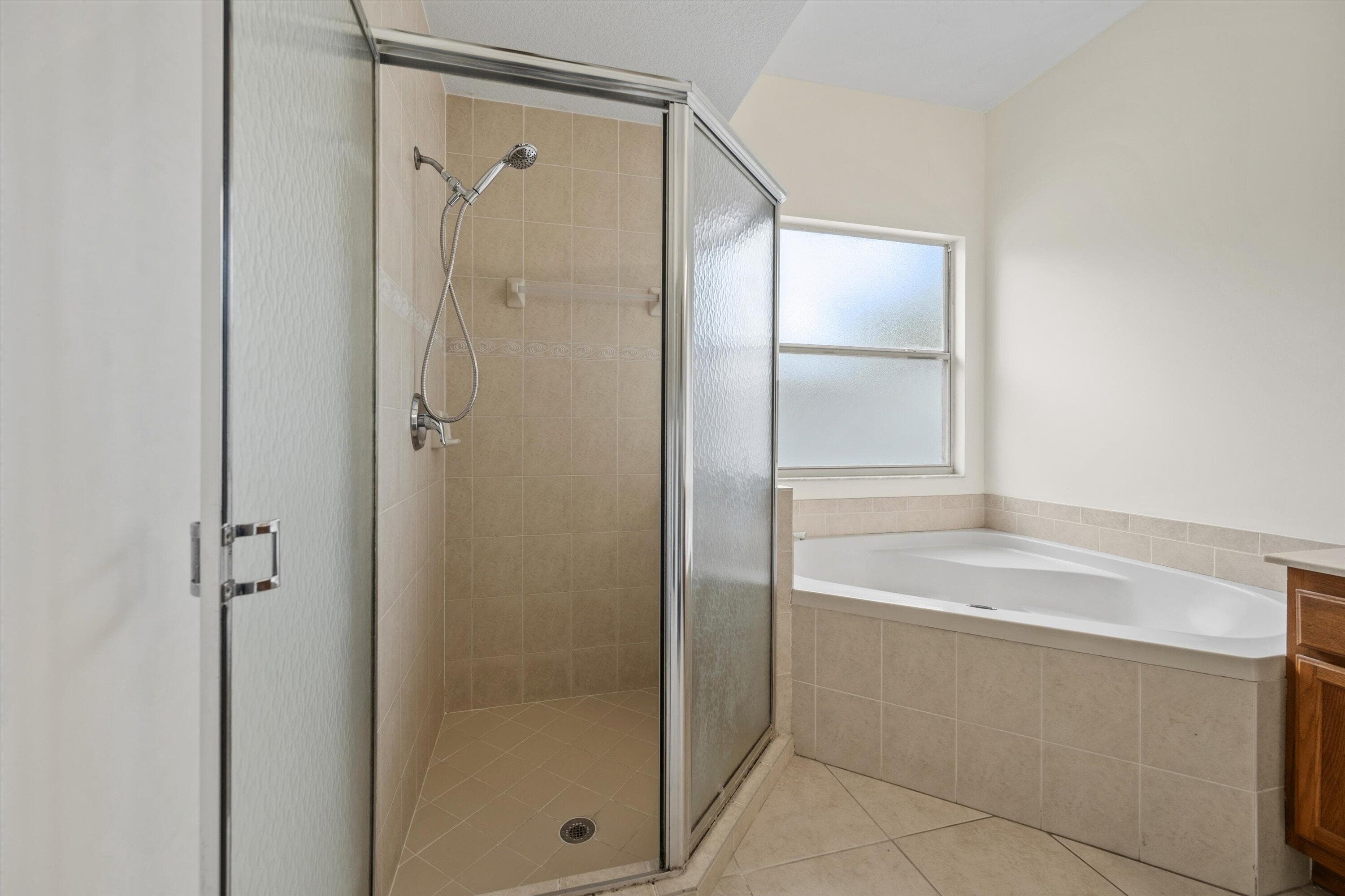 106 Fernwood Crescent, Royal Palm Beach, FL 33411 — photo 16 of 25