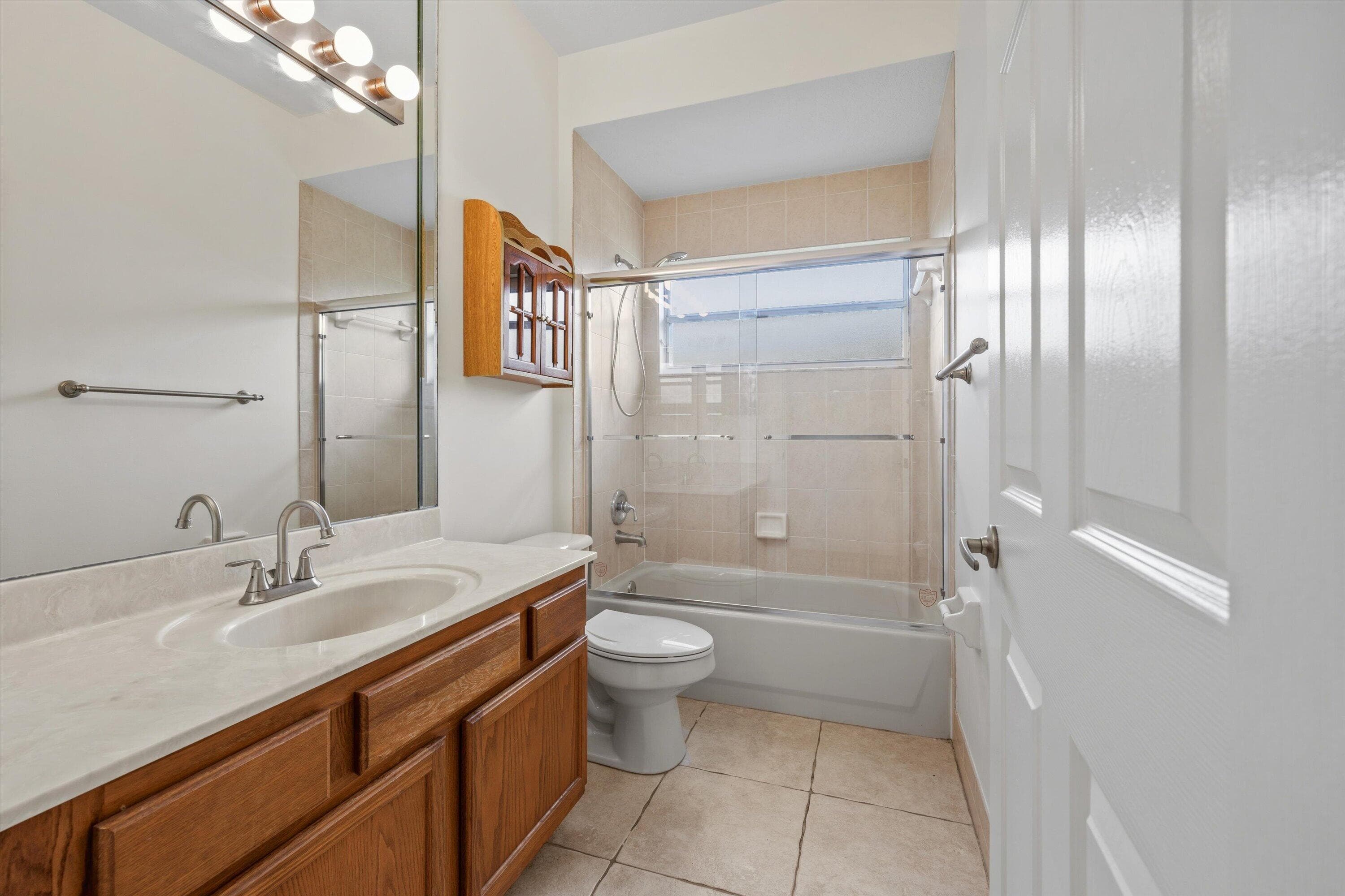 106 Fernwood Crescent, Royal Palm Beach, FL 33411 — photo 20 of 25