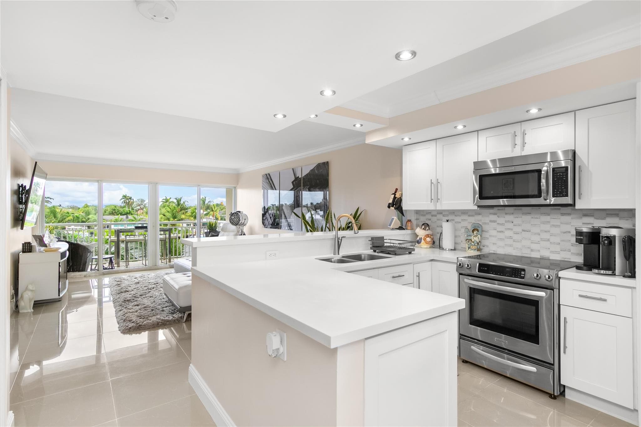 2611 N Riverside Drive 307, Pompano Beach, FL 33062 — photo 6 of 25