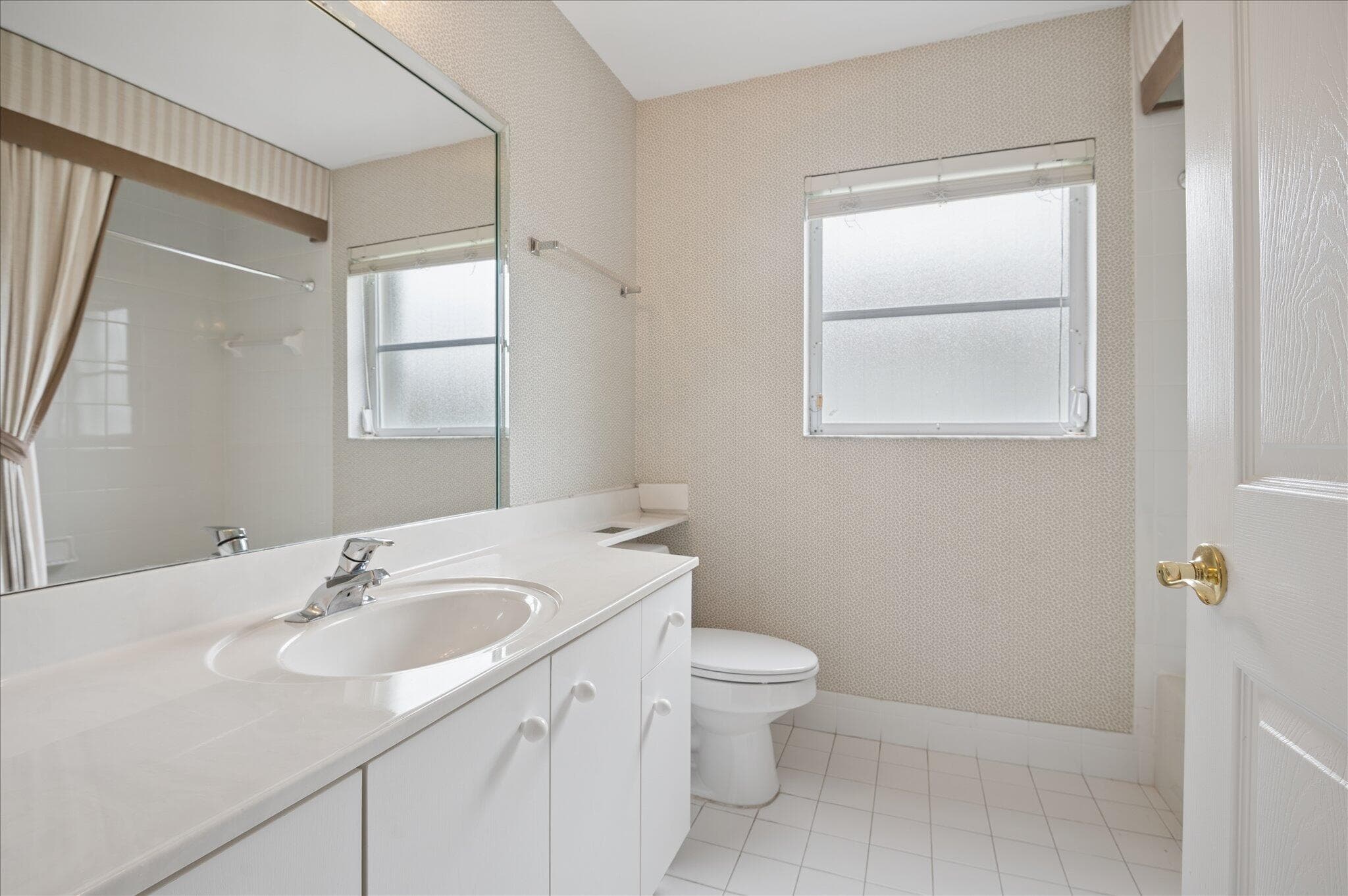 10884 Royal Caribbean Circle, Boynton Beach, FL 33437 — photo 12 of 34