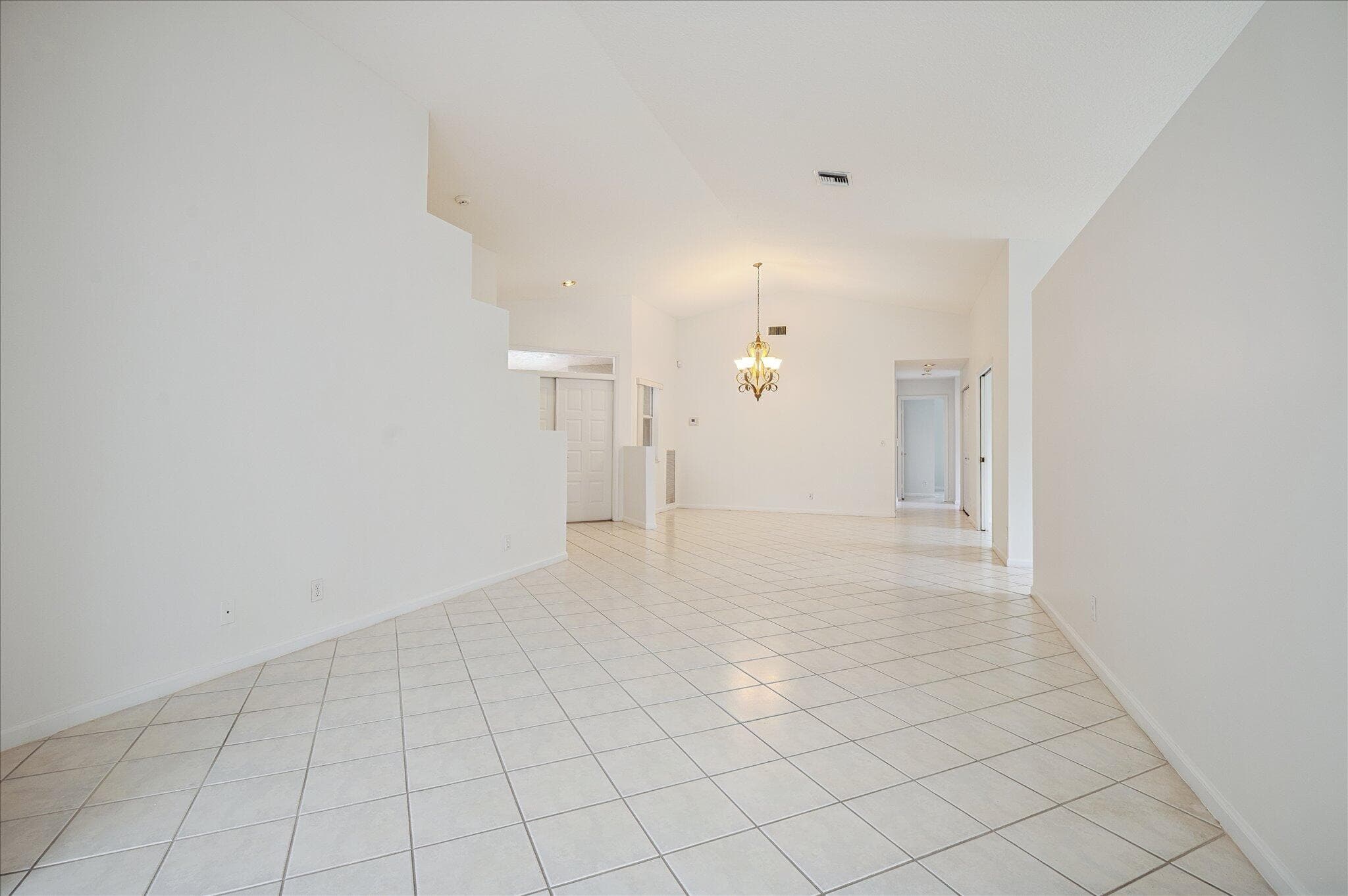 10884 Royal Caribbean Circle, Boynton Beach, FL 33437 — photo 21 of 34