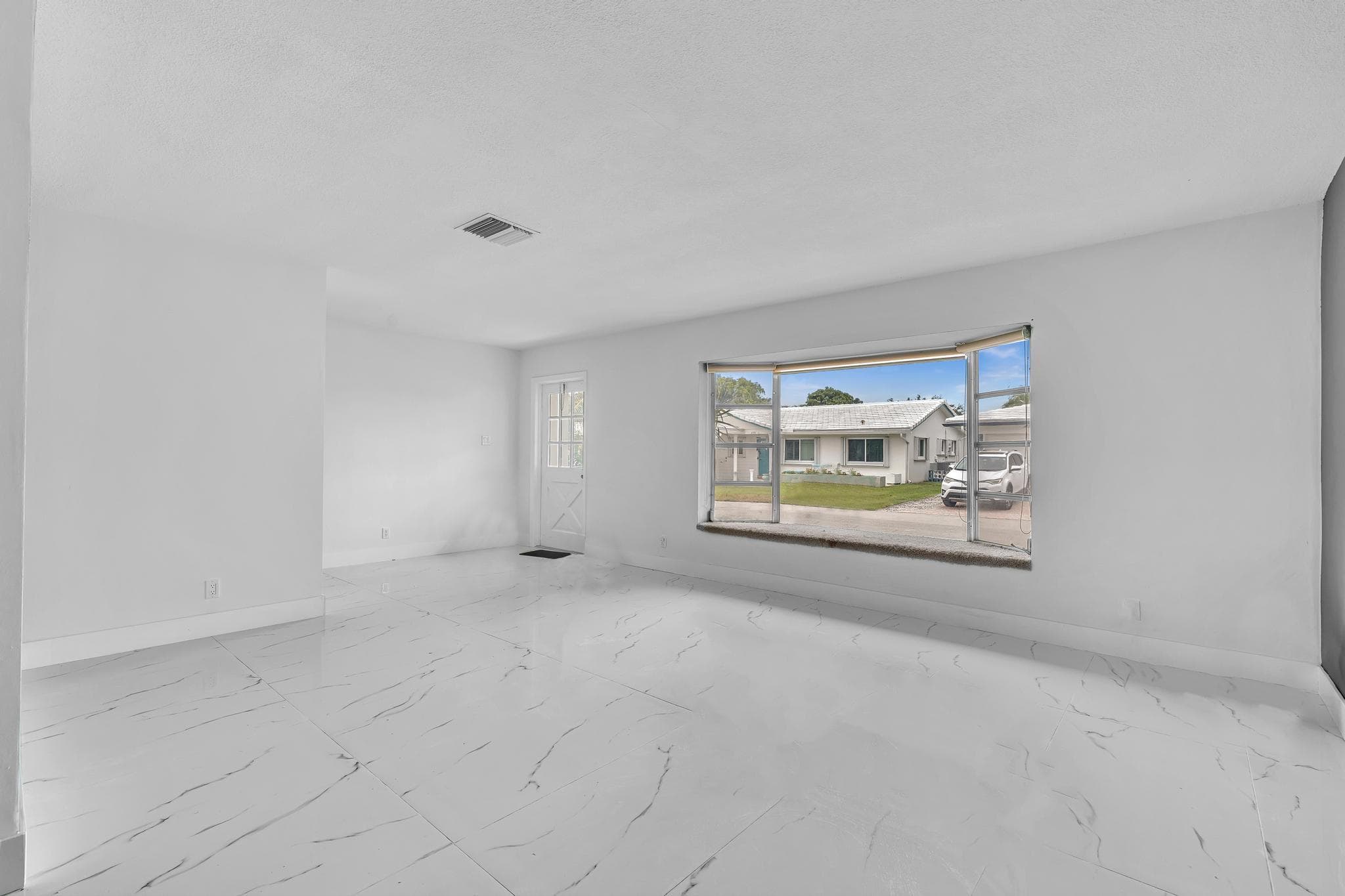 6812 NW 74th Place, Tamarac, FL 33321 — photo 8 of 55