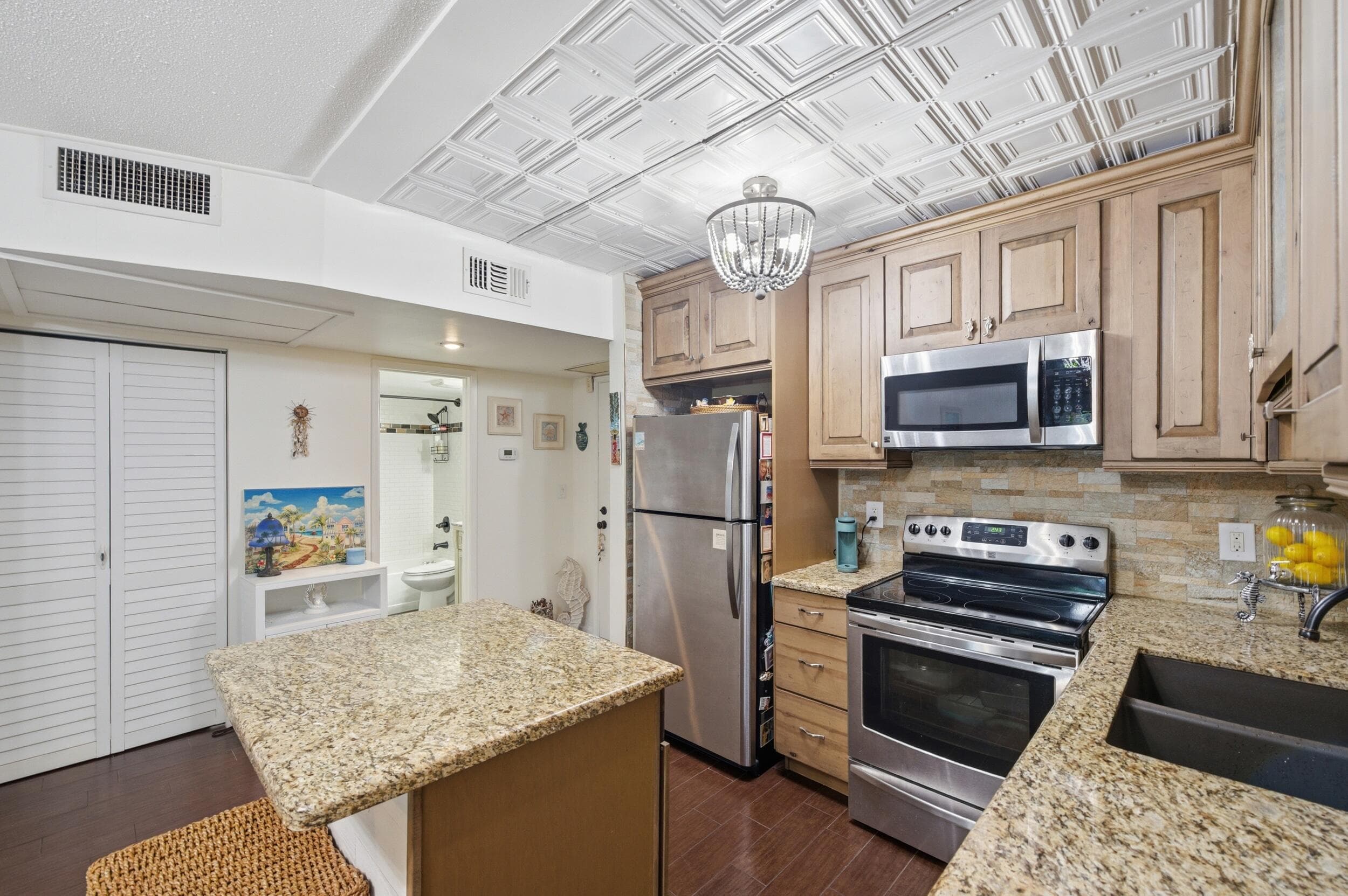 101 E Mcnab Road 102, Pompano Beach, FL 33060 — photo 5 of 26