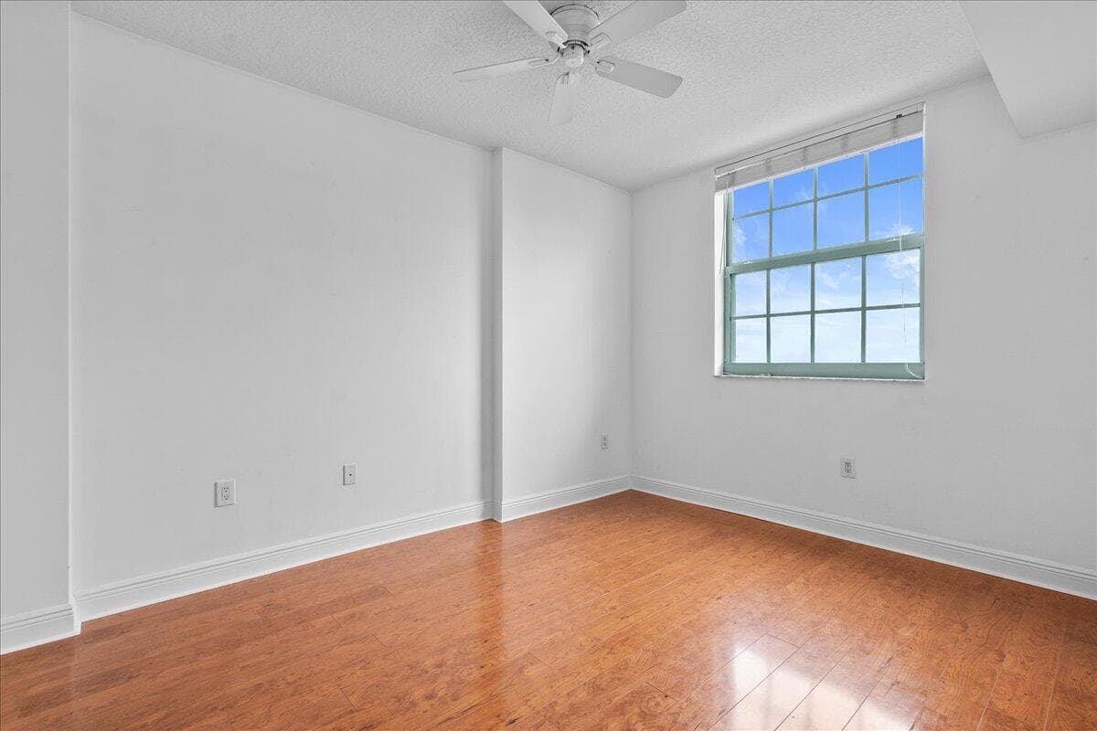 610 Clematis Street 704, West Palm Beach, FL 33401 — photo 16 of 33