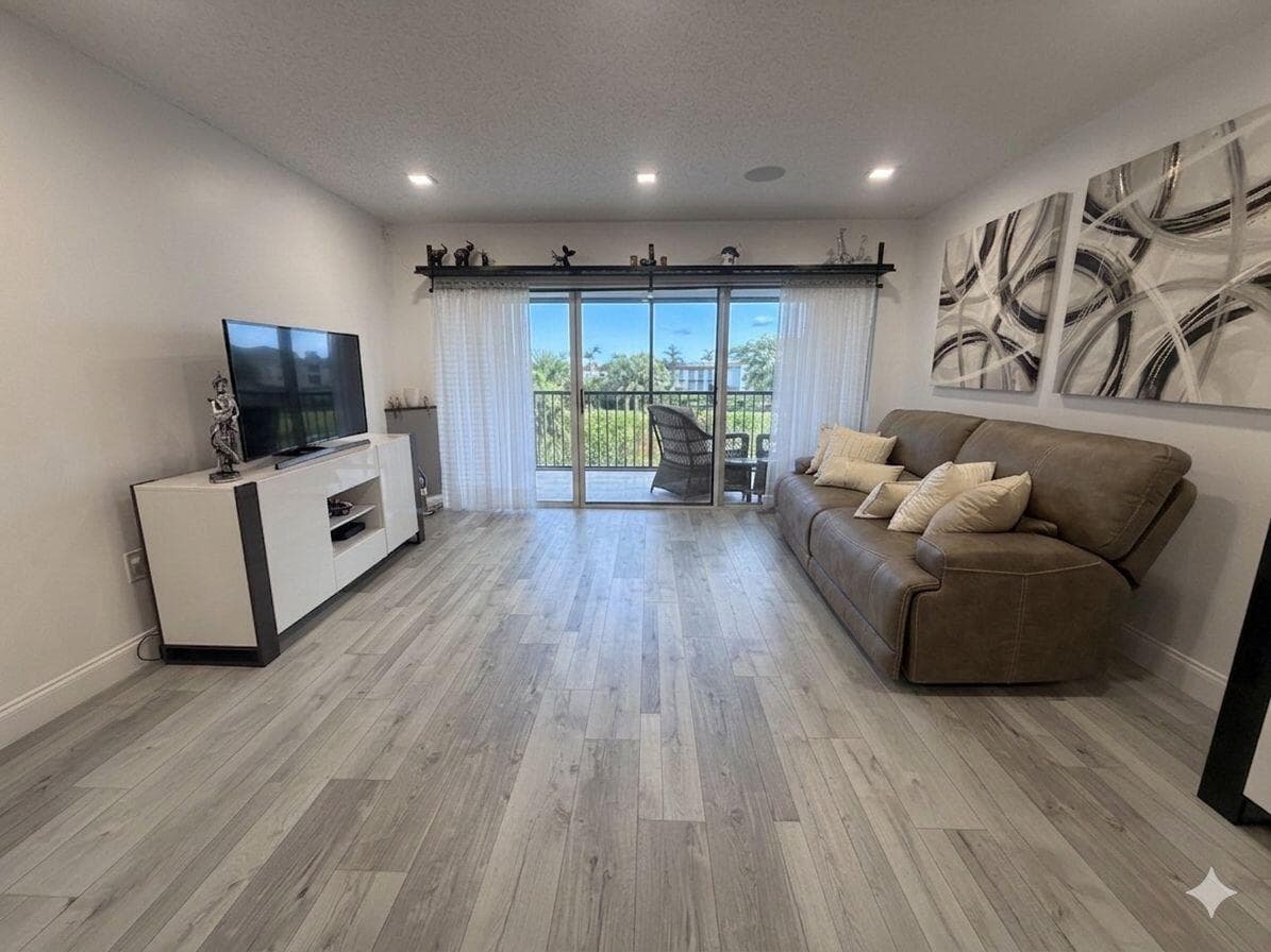 4284 Deste 304, Lake Worth, FL 33467 — photo 6 of 17
