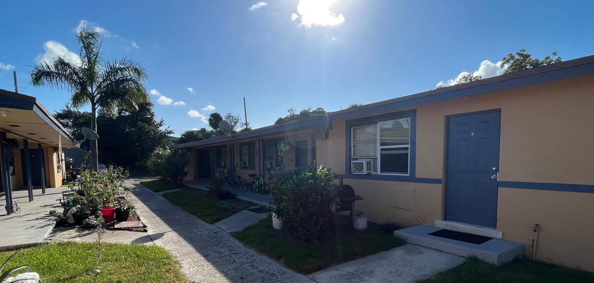 908 5th Street D, West Palm Beach, FL 33401 — photo 1 of 1