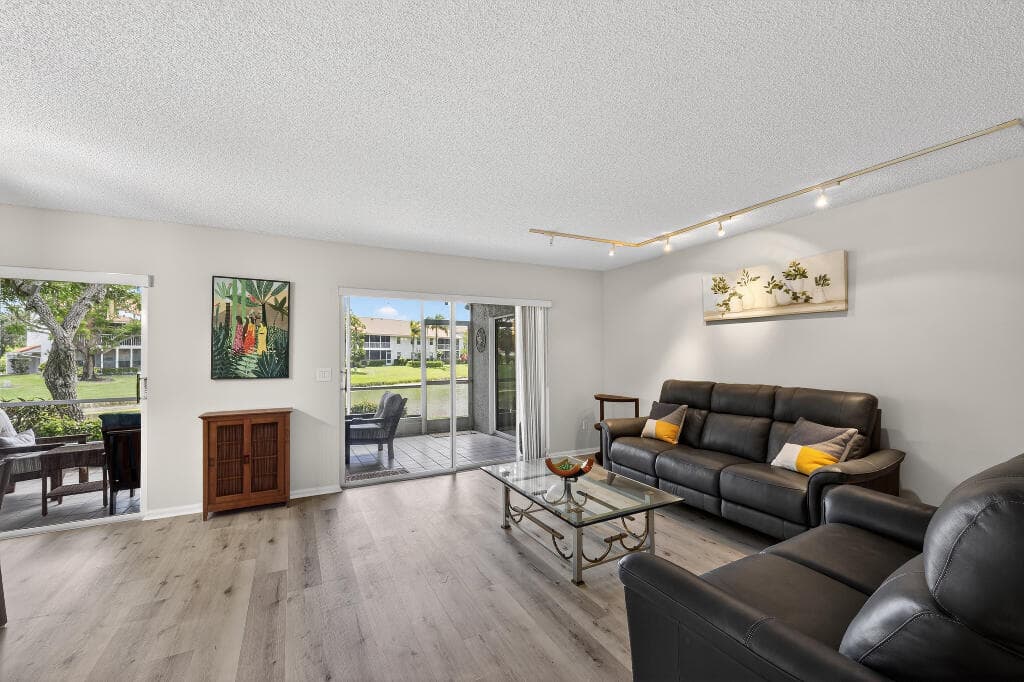 7634 Majestic Palm Drive 101, Boynton Beach, FL 33437 — photo 15 of 31