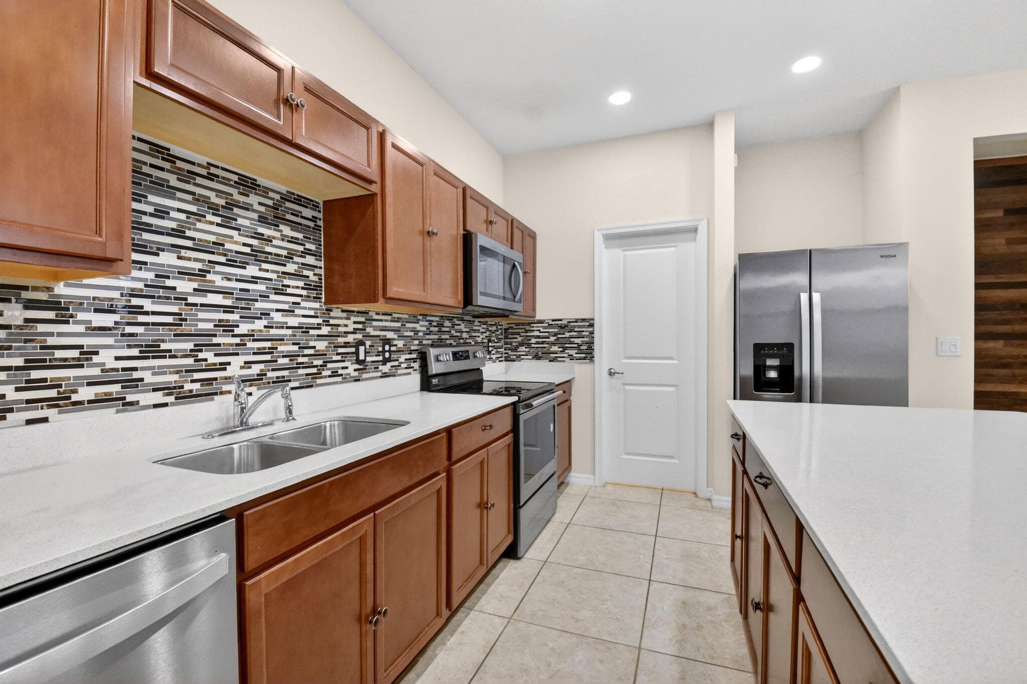 2833 Troubadour Street 2833, Palm Springs, FL 33406 — photo 19 of 57