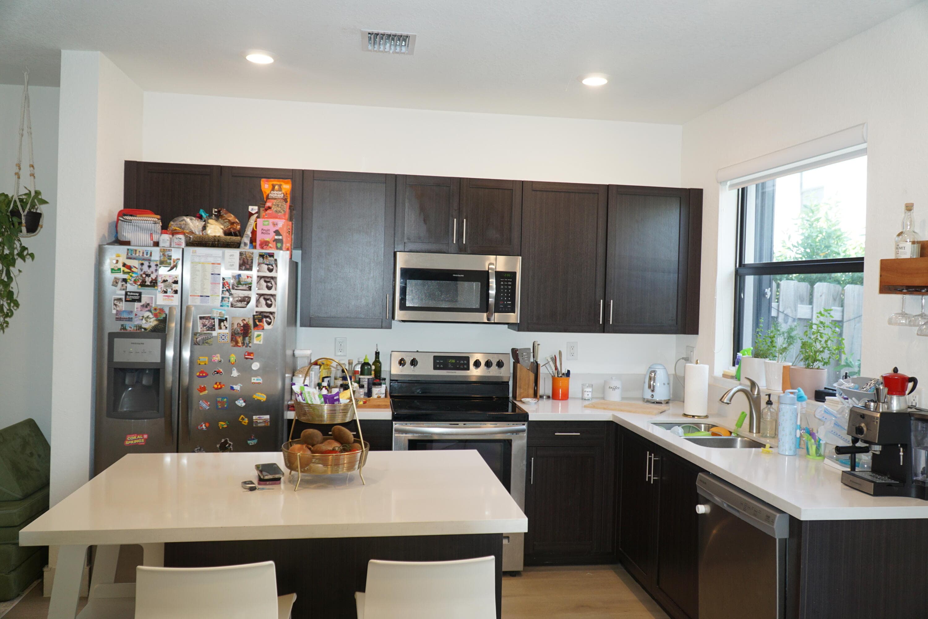 21435 NE 2nd Place, Miami, FL 33161 — photo 6 of 33