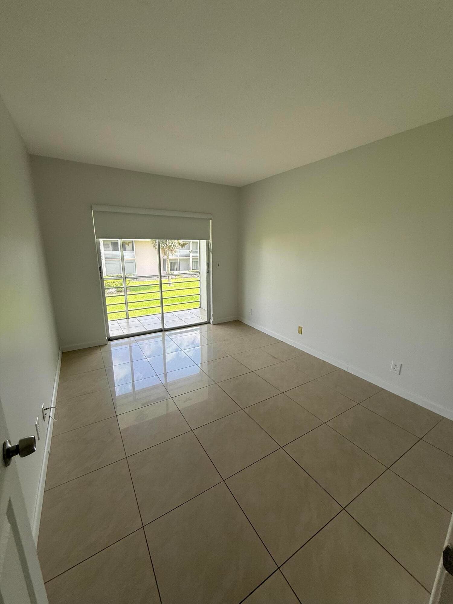184 Easthampton H, West Palm Beach, FL 33417 — photo 12 of 17