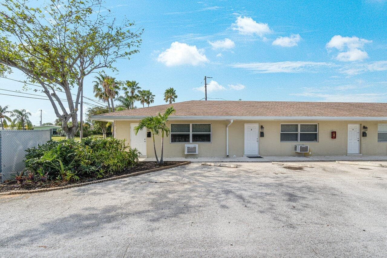 751 Hummingbird Way 1, North Palm Beach, FL 33408 — photo 21 of 22