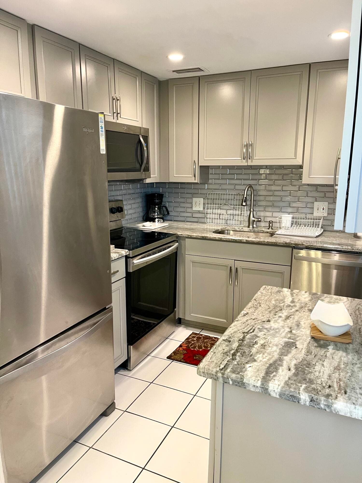 104 Kent G 104, West Palm Beach, FL 33417 — photo 1 of 20