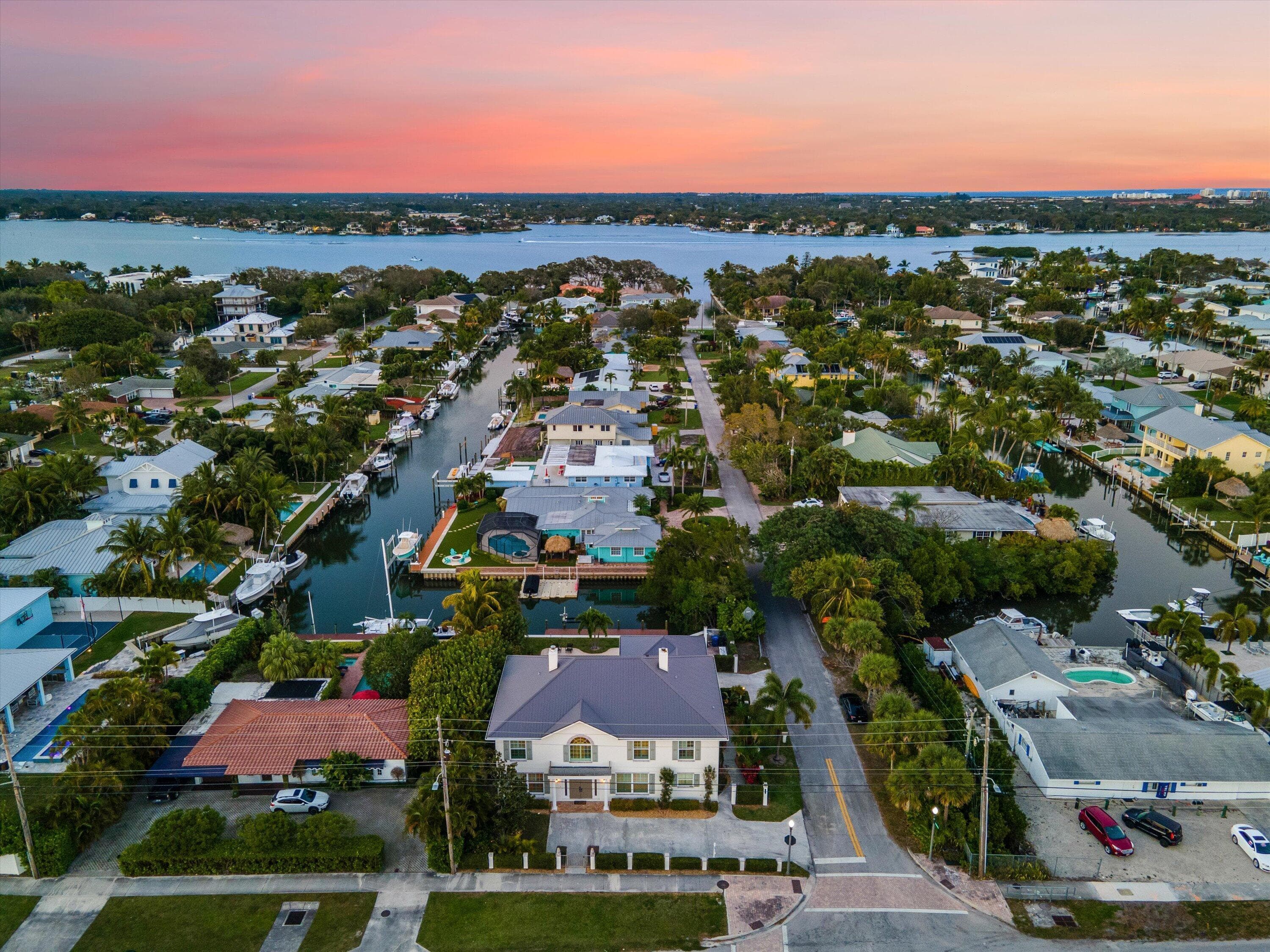 401 Center Street, Jupiter, FL 33458 — photo 2 of 48
