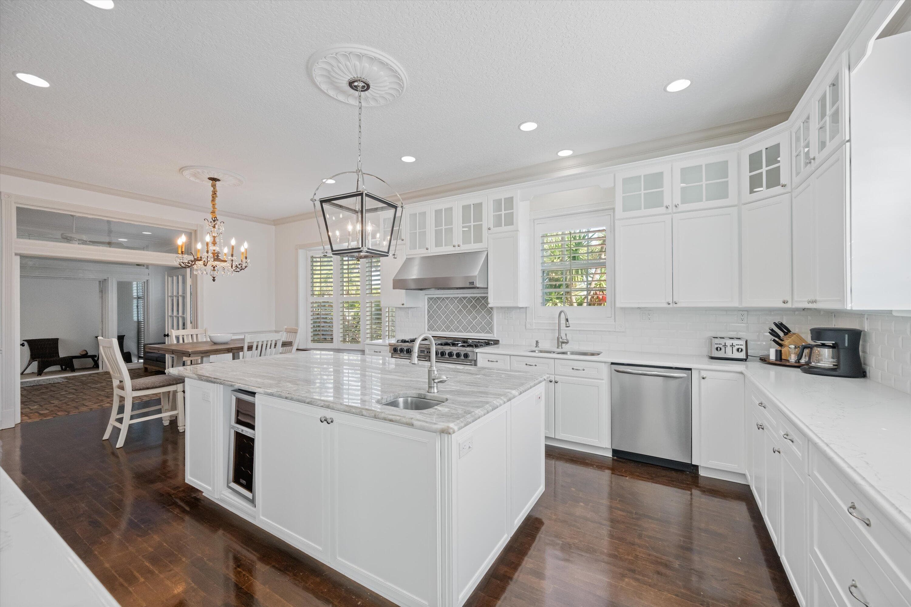 401 Center Street, Jupiter, FL 33458 — photo 4 of 48