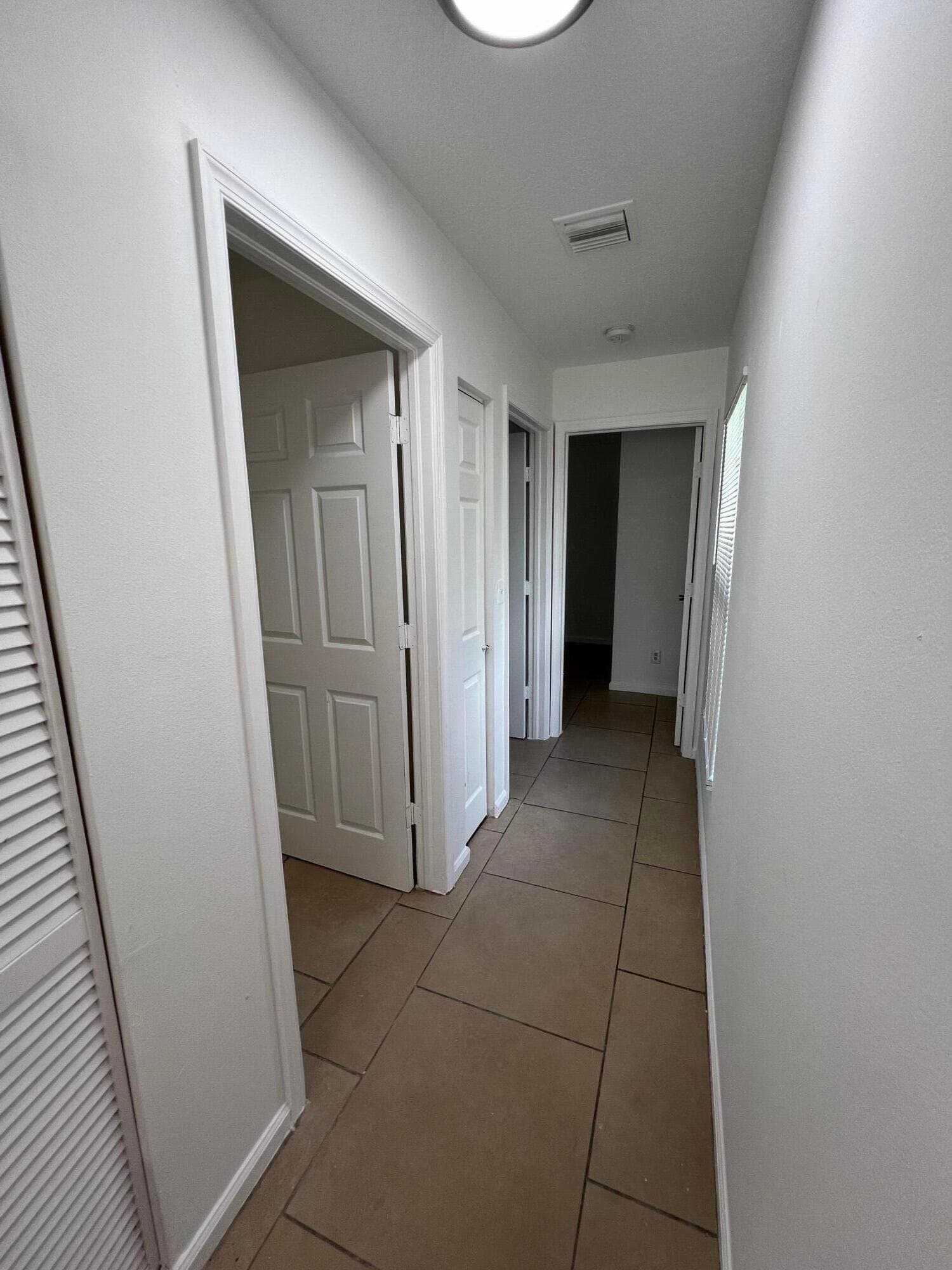 8444 SE Date Street, Hobe Sound, FL 33455 — photo 7 of 10