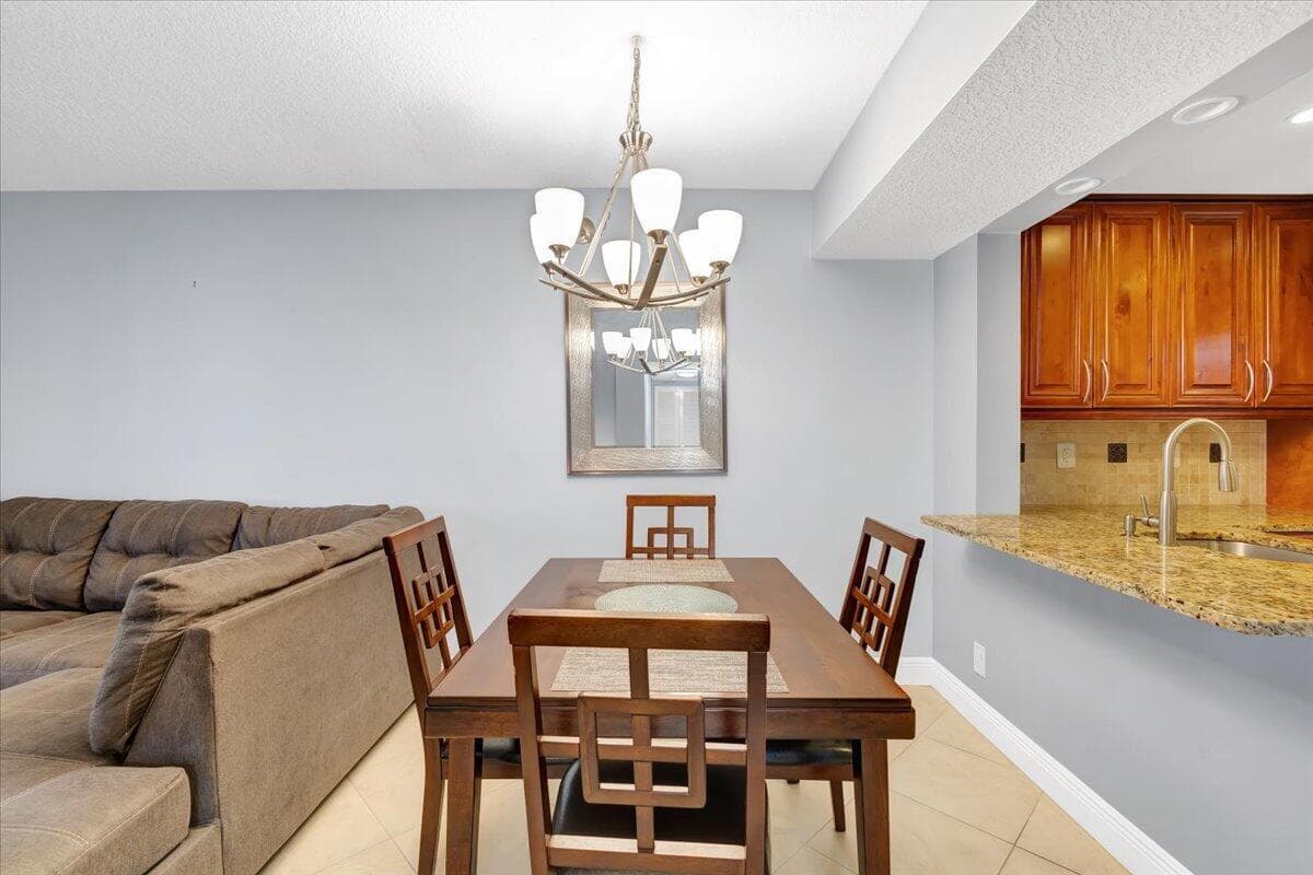 5190 Las Verdes Circle 108, Delray Beach, FL 33484 — photo 5 of 39