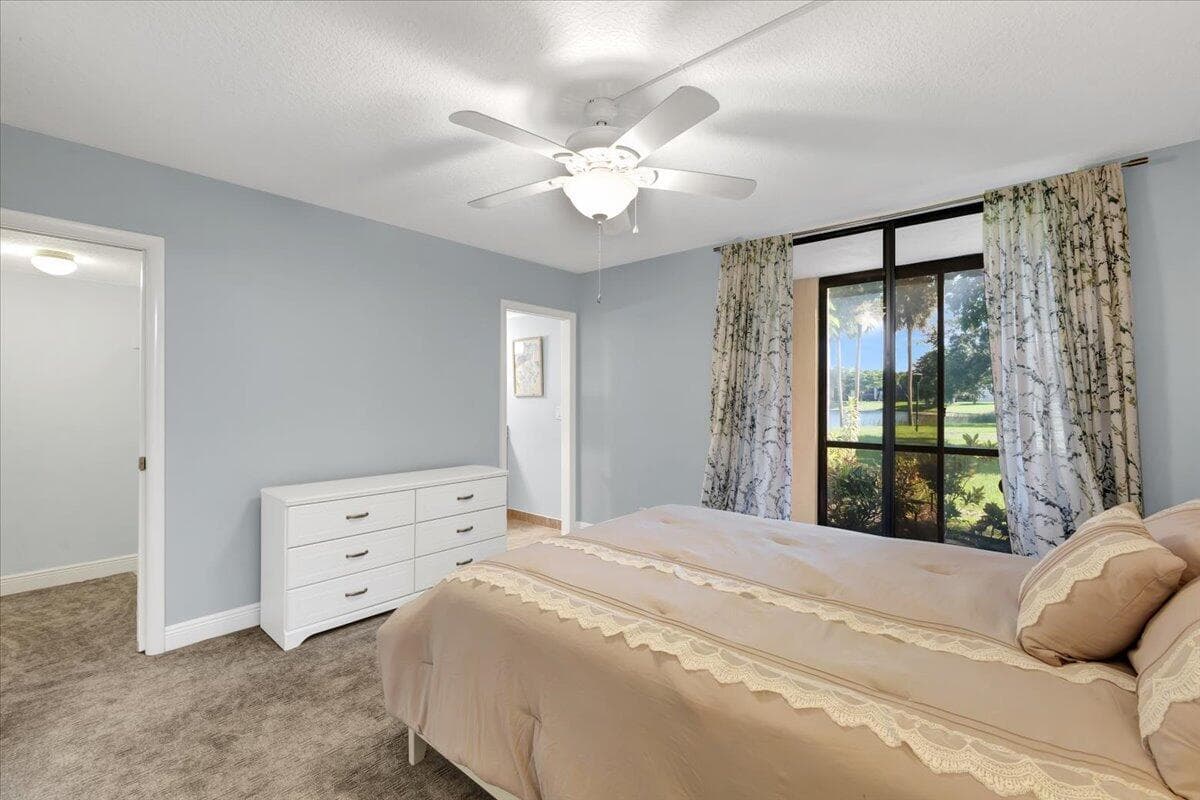 5190 Las Verdes Circle 108, Delray Beach, FL 33484 — photo 13 of 39