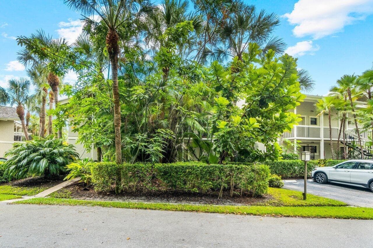 11863 Wimbledon Circle 444, Wellington, FL 33414 — photo 22 of 29