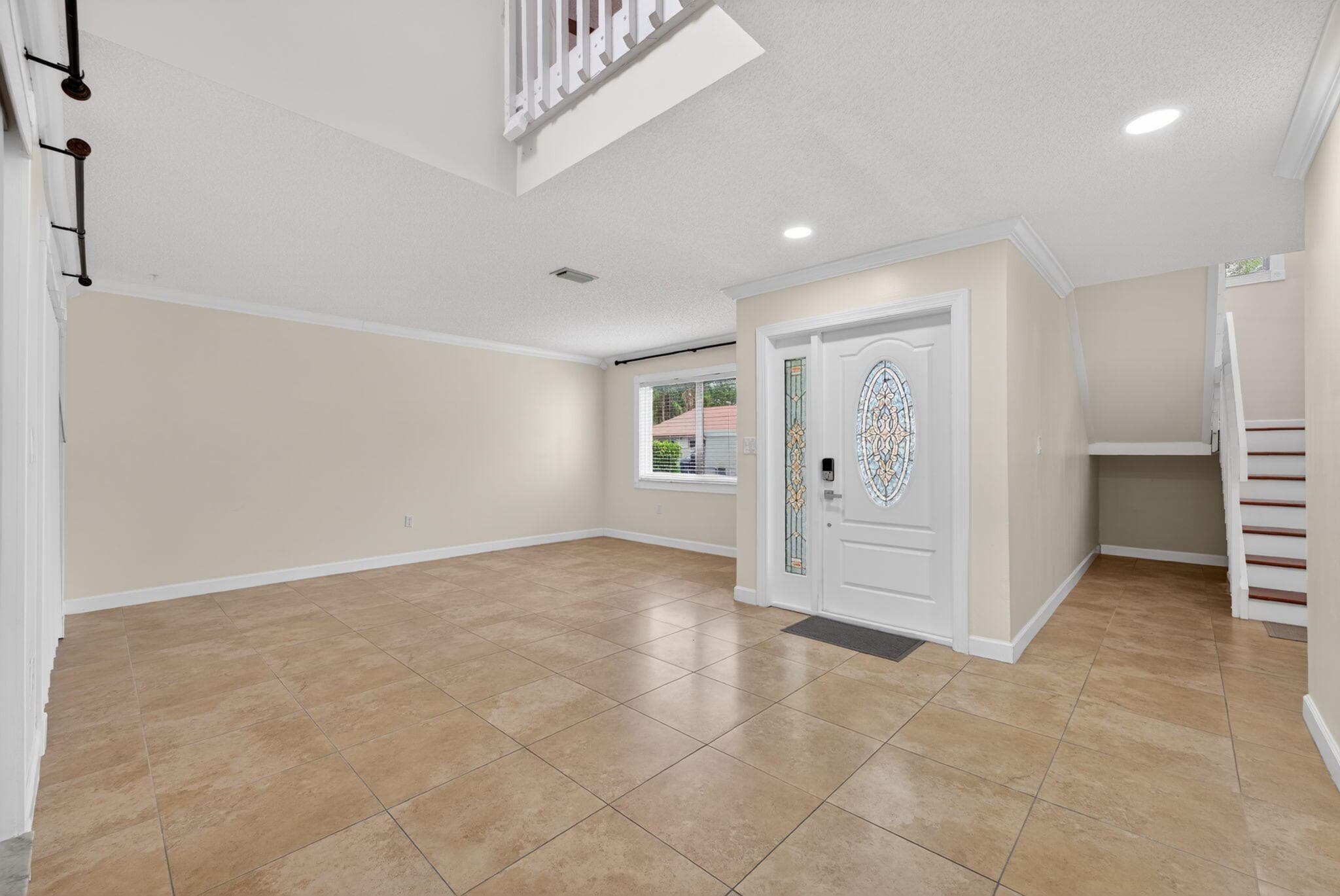 704 SW 89th Avenue, Plantation, FL 33324 — photo 5 of 34