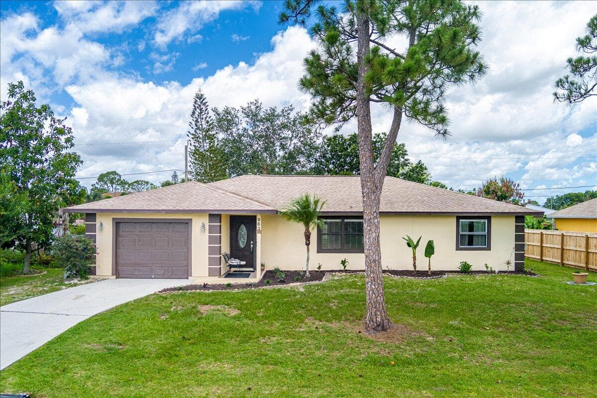 963 SW Bay State Road, Port St. Lucie, FL 34953 — photo