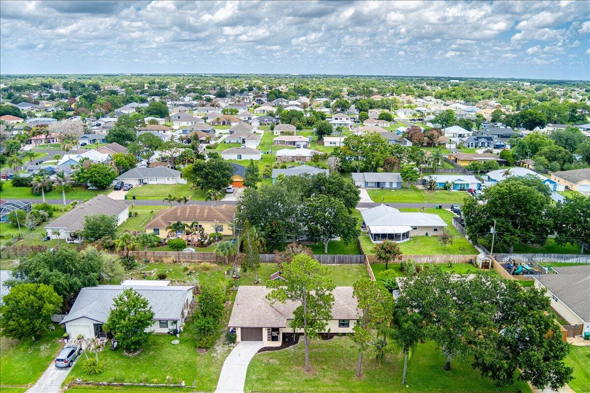 963 SW Bay State Road, Port St. Lucie, FL 34953 — photo 4 of 46