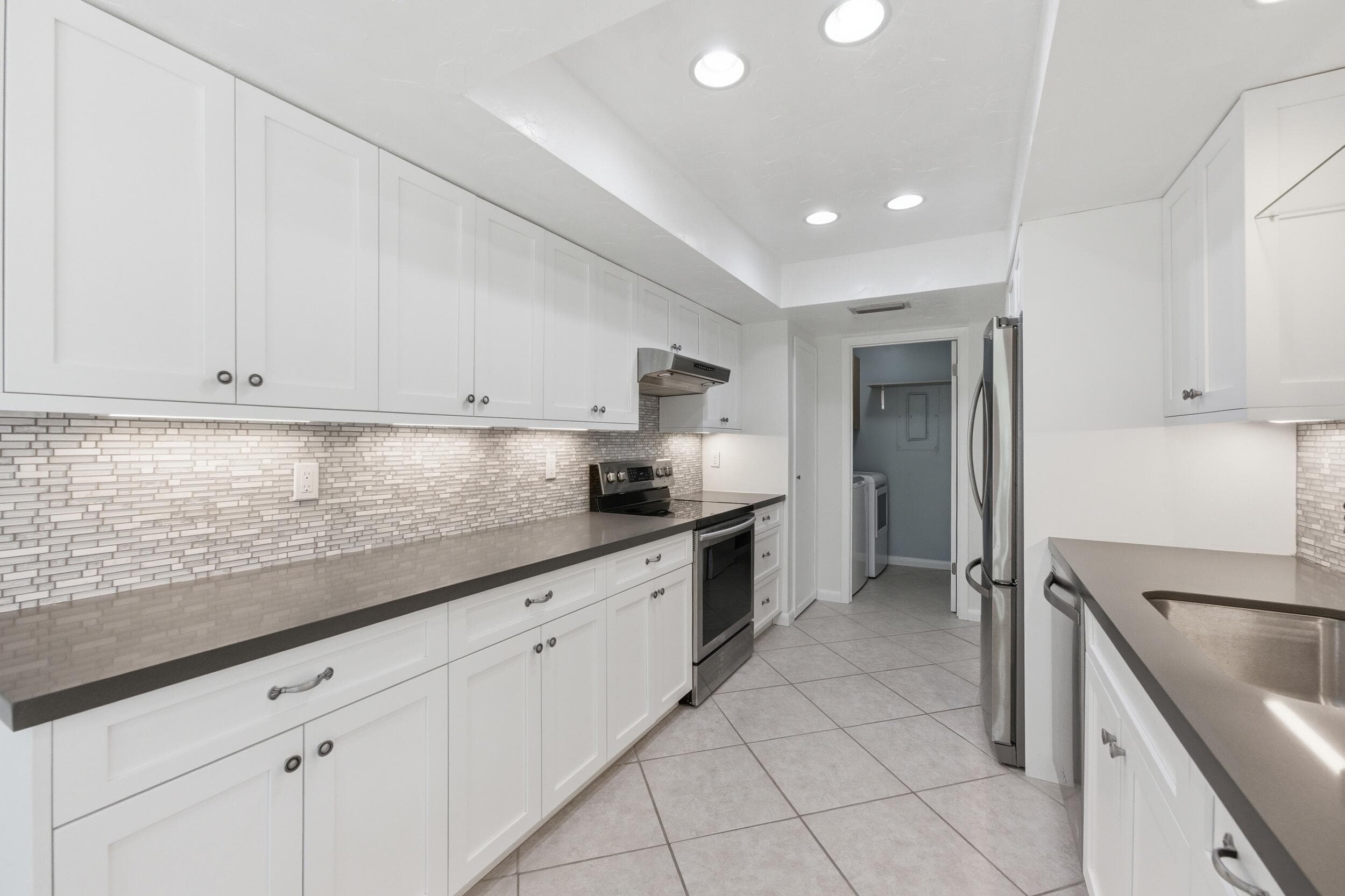 660 Deer Creek Edgewater Drive, Deerfield Beach, FL 33442 — photo 13 of 54