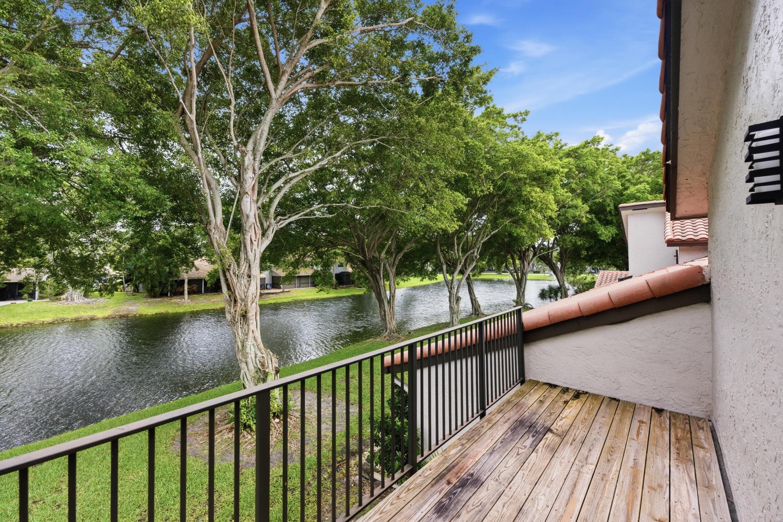 660 Deer Creek Edgewater Drive, Deerfield Beach, FL 33442 — photo 33 of 54