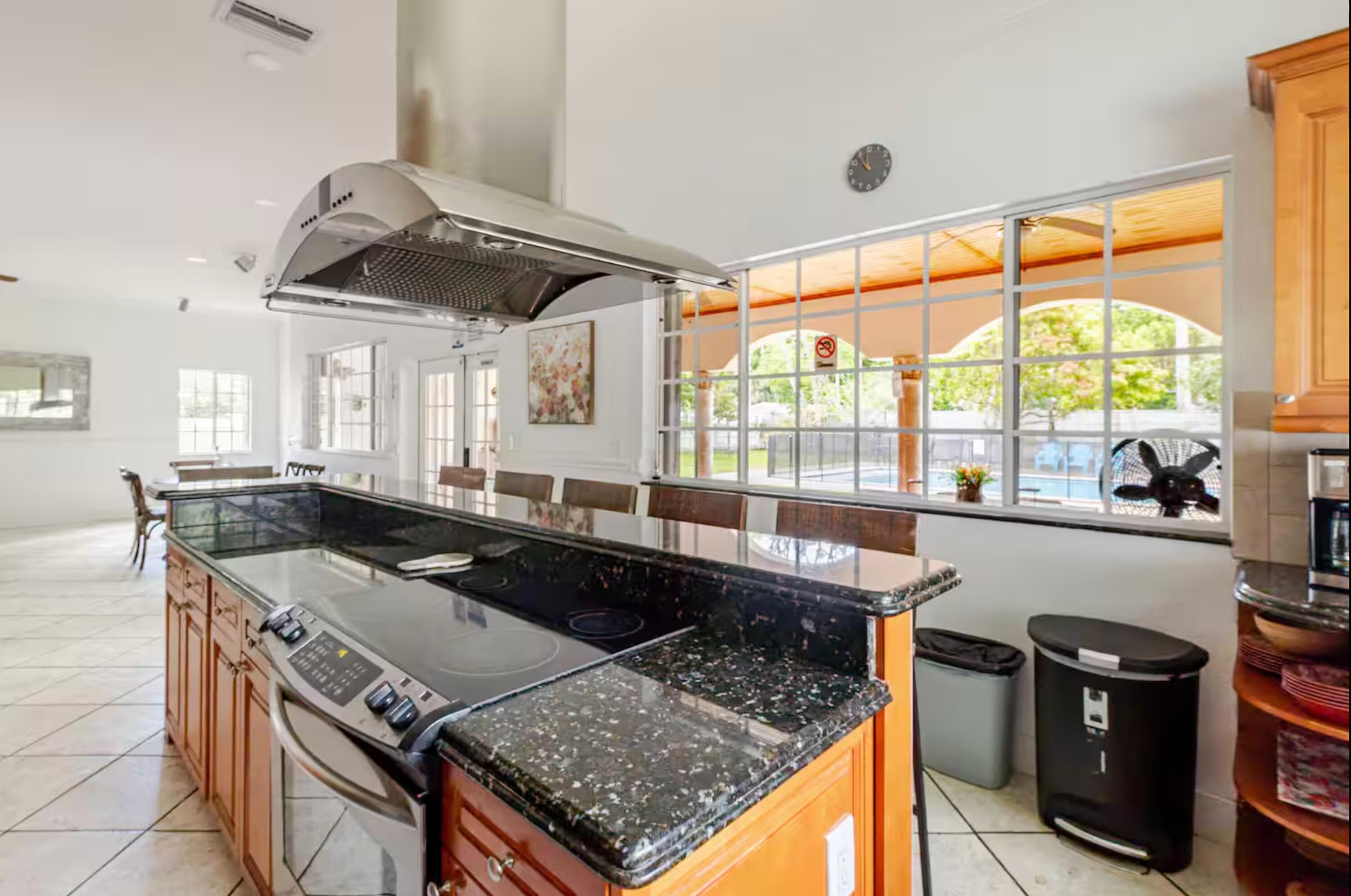 150 NE 146th Street NE, Miami, FL 33161 — photo 9 of 41