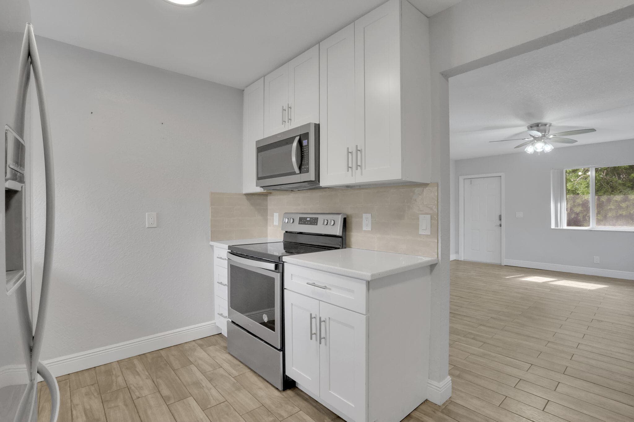 2227 NE 3rd Avenue 1 & 2, Delray Beach, FL 33444 — photo 9 of 38