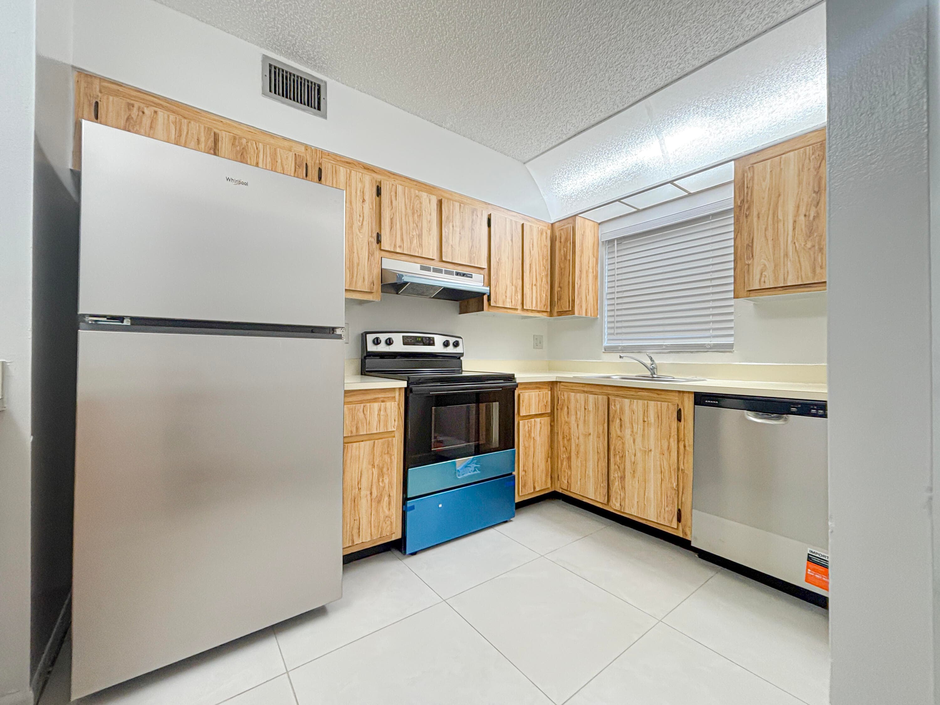 8502 NW 35th Court 8508, Coral Springs, FL 33065 — photo 4 of 18
