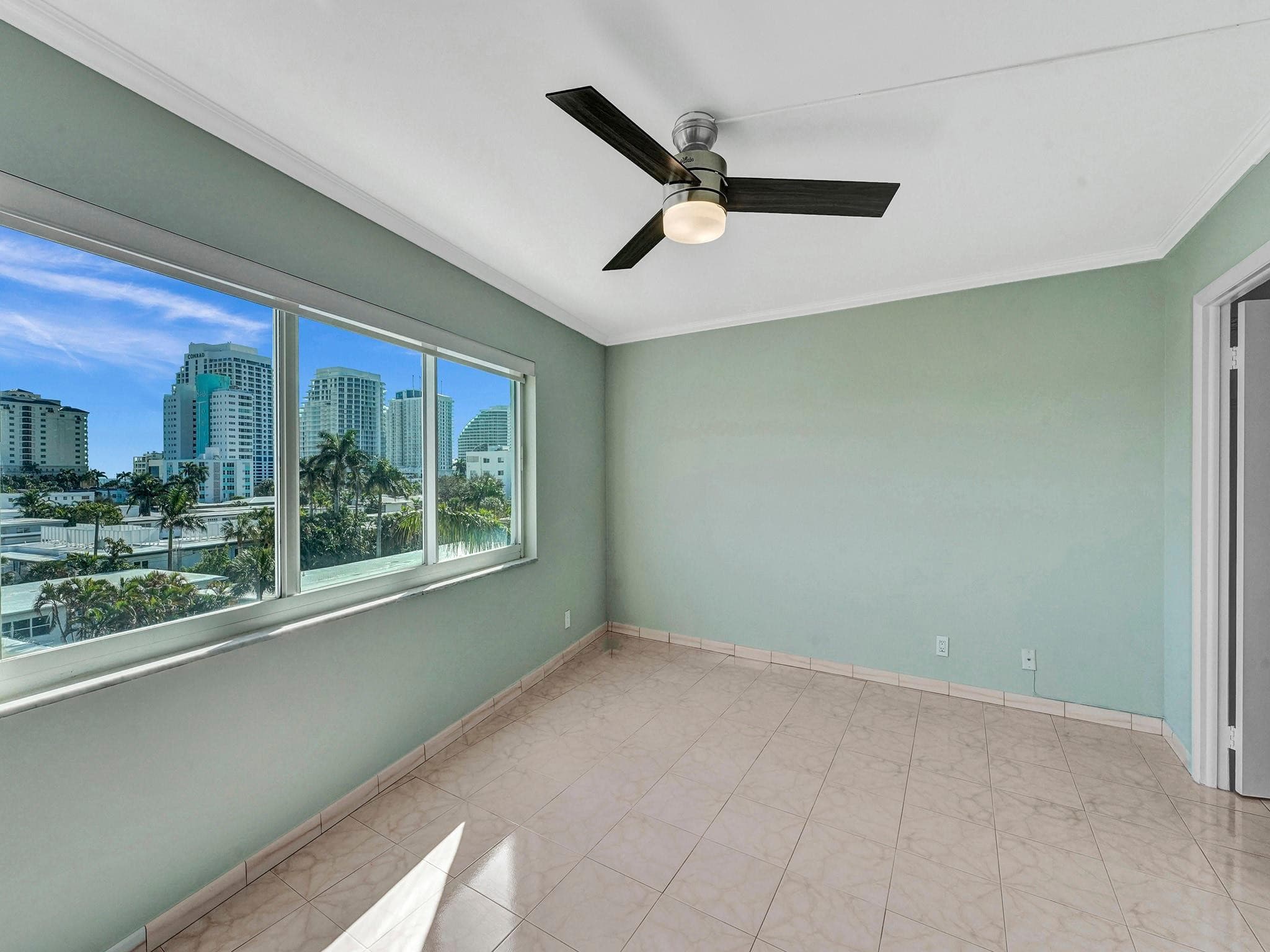 720 Bayshore Drive 504, Fort Lauderdale, FL 33304 — photo 3 of 30