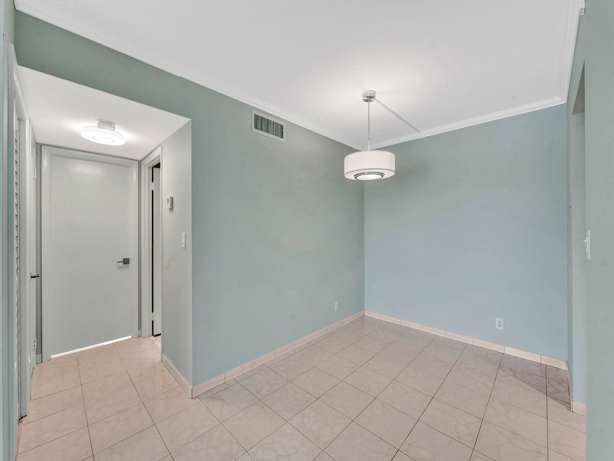 720 Bayshore Drive 504, Fort Lauderdale, FL 33304 — photo 18 of 30