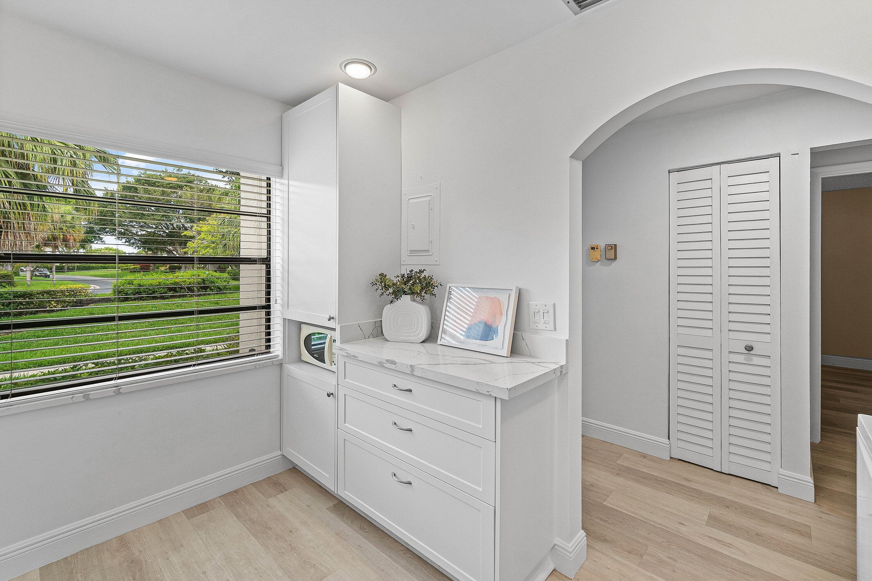 21506 Juego Circle 28e, Boca Raton, FL 33433 — photo 3 of 34