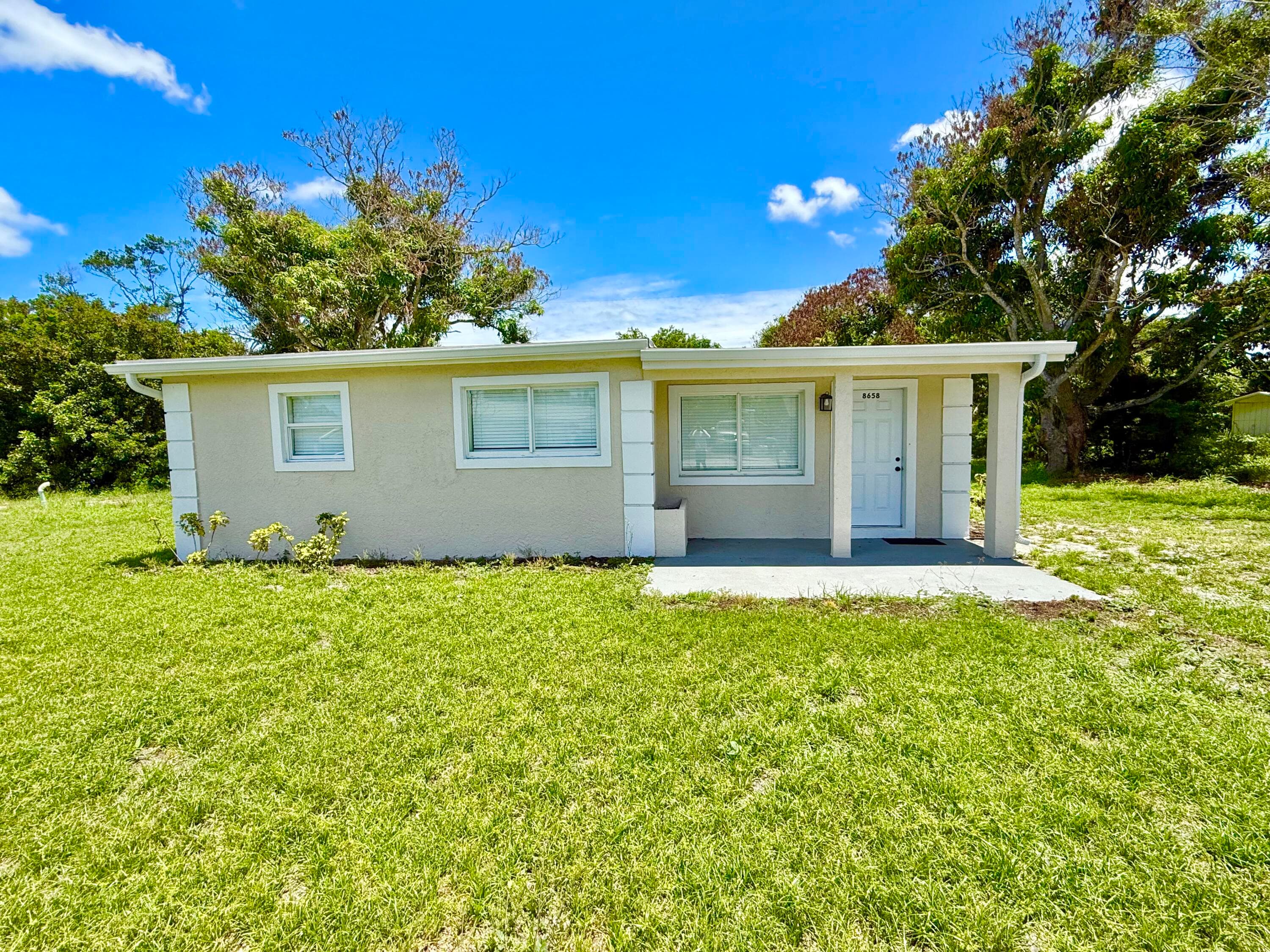 8658 SE Anthion Way, Hobe Sound, FL 33455 — photo 11 of 17