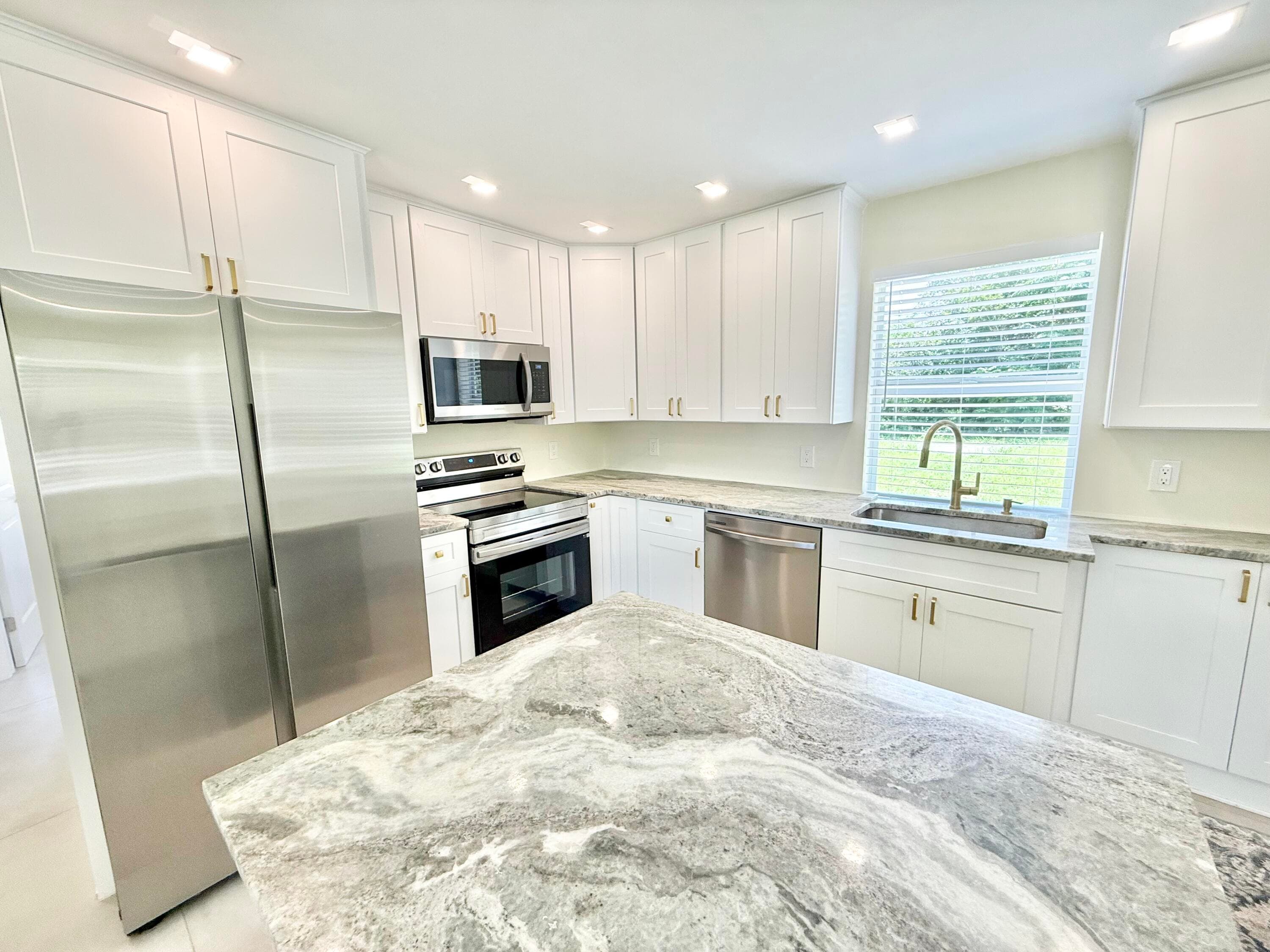 8658 SE Anthion Way, Hobe Sound, FL 33455 — photo 4 of 17
