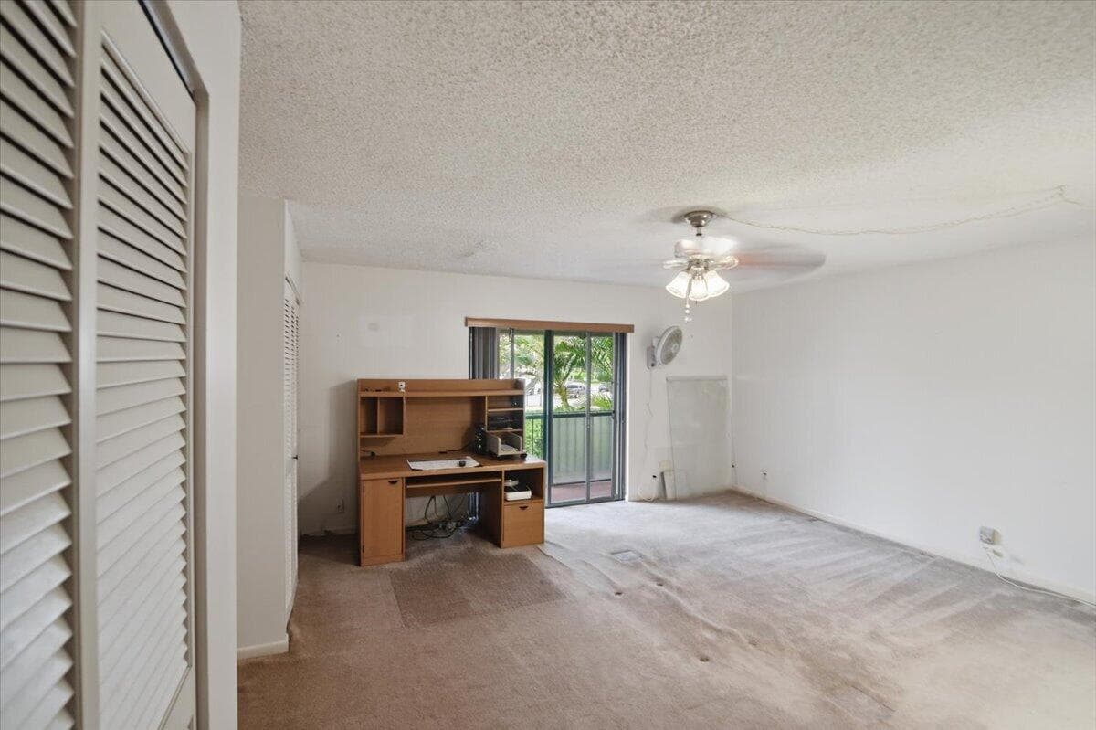 275 Jacaranda Drive, Plantation, FL 33324 — photo 22 of 37