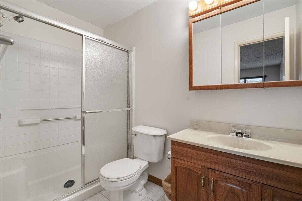 275 Jacaranda Drive, Plantation, FL 33324 — photo 31 of 37