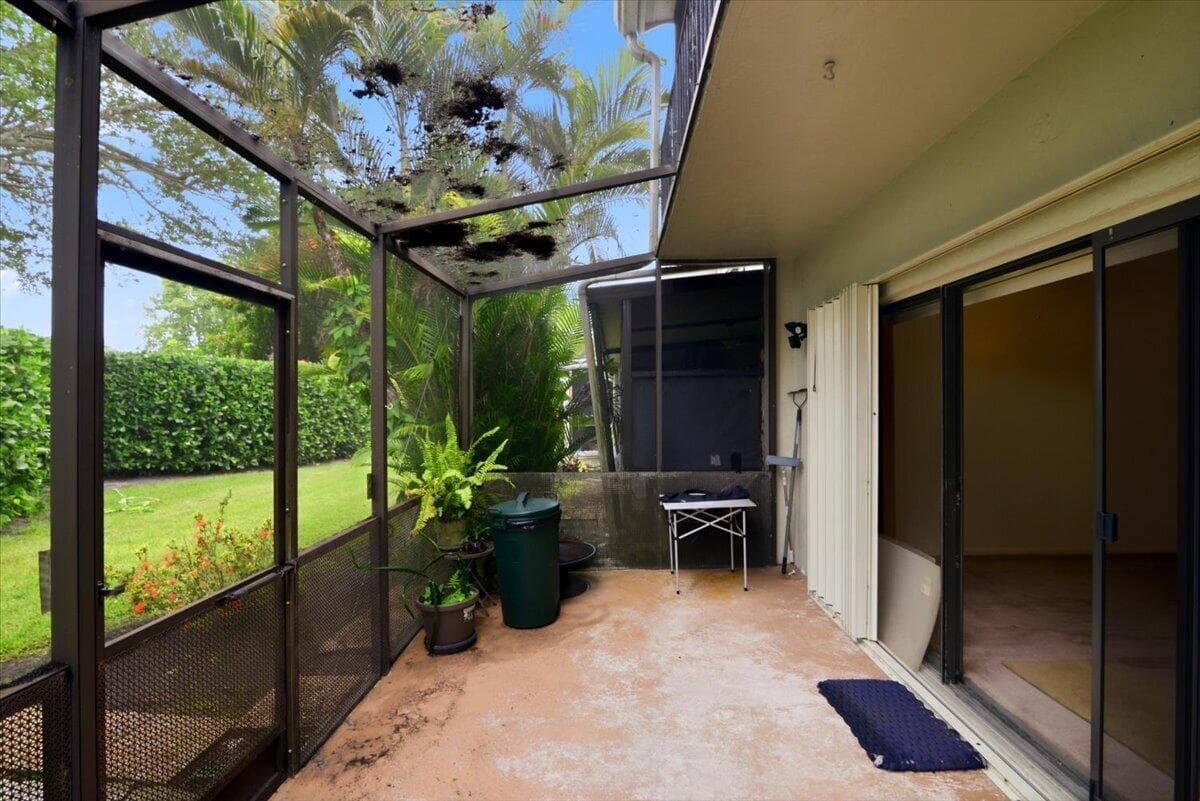 275 Jacaranda Drive, Plantation, FL 33324 — photo 36 of 37