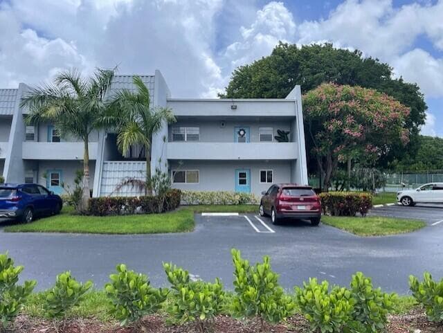 2600 Fiore Way 2140, Delray Beach, FL 33445 — photo 1 of 27