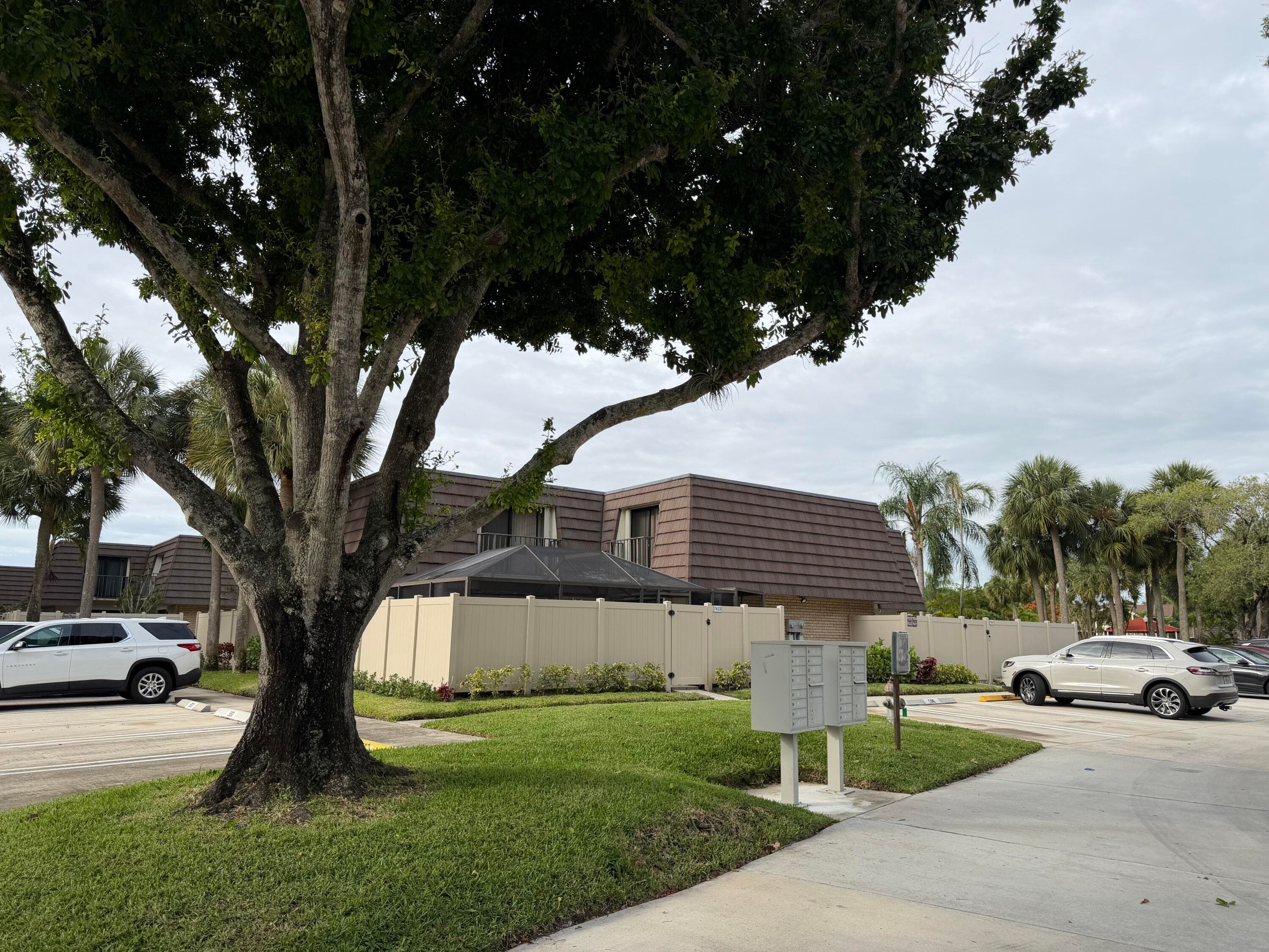 7622 N 76th Way 200, West Palm Beach, FL 33407 — photo 4 of 26