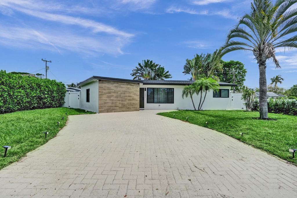 1001 SE 13th Court, Deerfield Beach, FL 33441 — photo 8 of 50