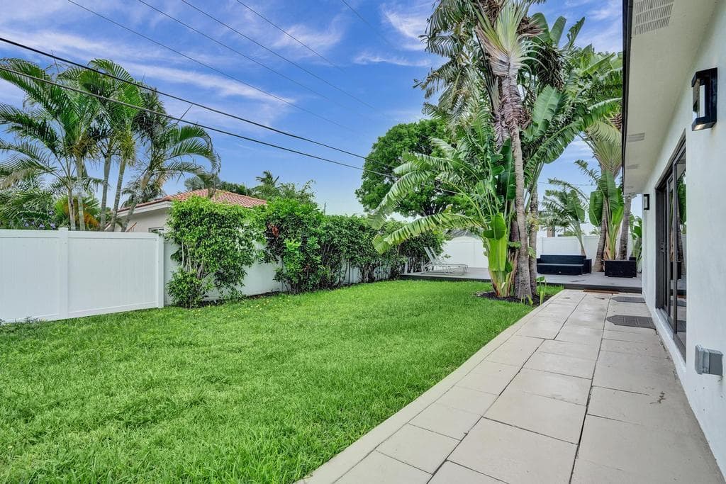 1001 SE 13th Court, Deerfield Beach, FL 33441 — photo 43 of 50