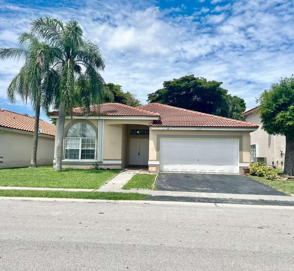 2585 NW 79th Avenue, Margate, FL 33063 — photo