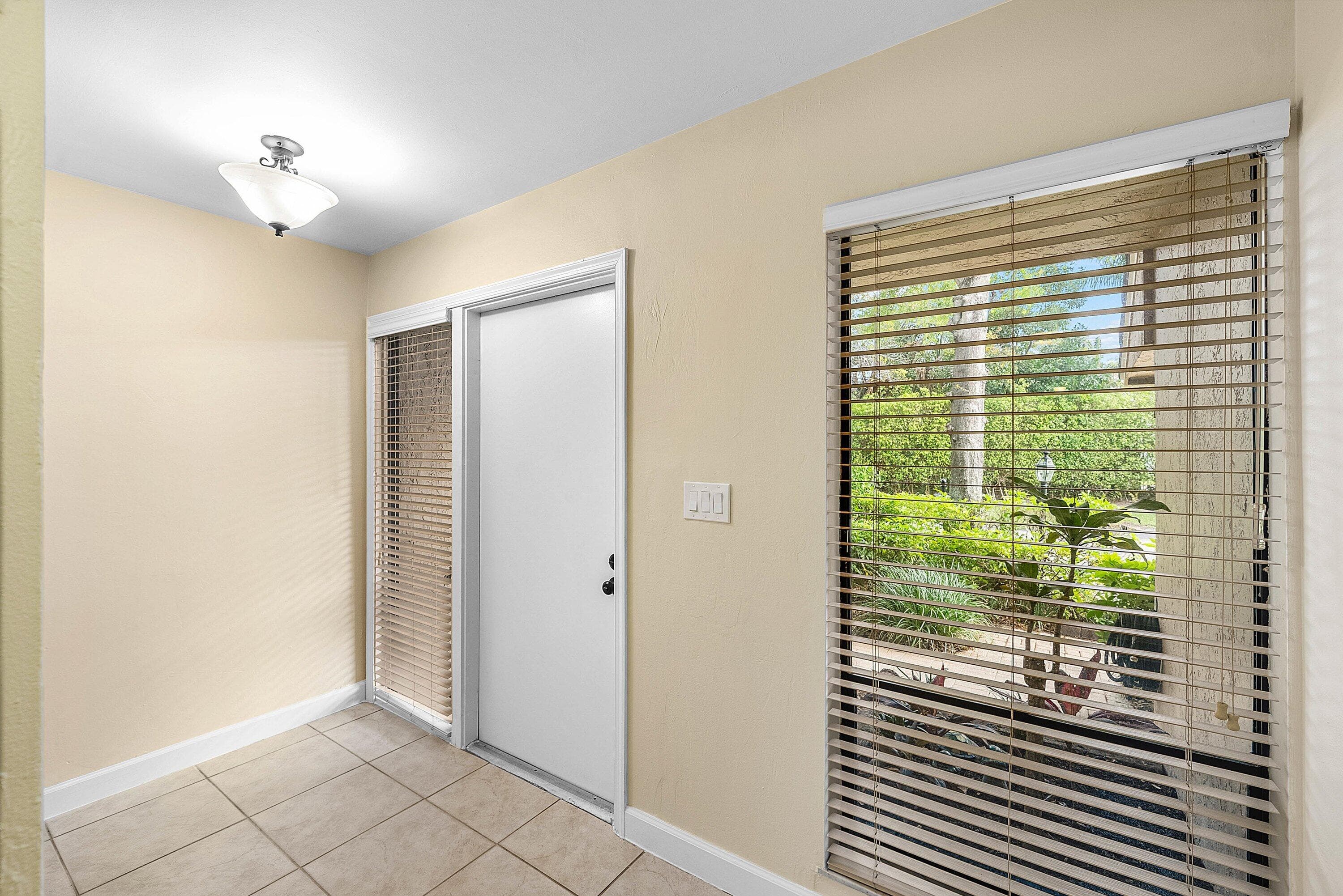 5664 Santiago Circle, Boca Raton, FL 33433 — photo 3 of 71